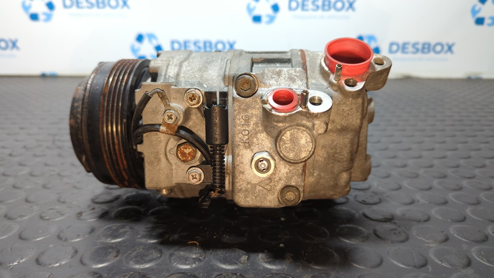 Recambio de COMPRESOR AIRE ACONDICIONADO para BMW SERIE 5 BERLINA (E39) 256S4 referencia OEM IAM 64526914370 4