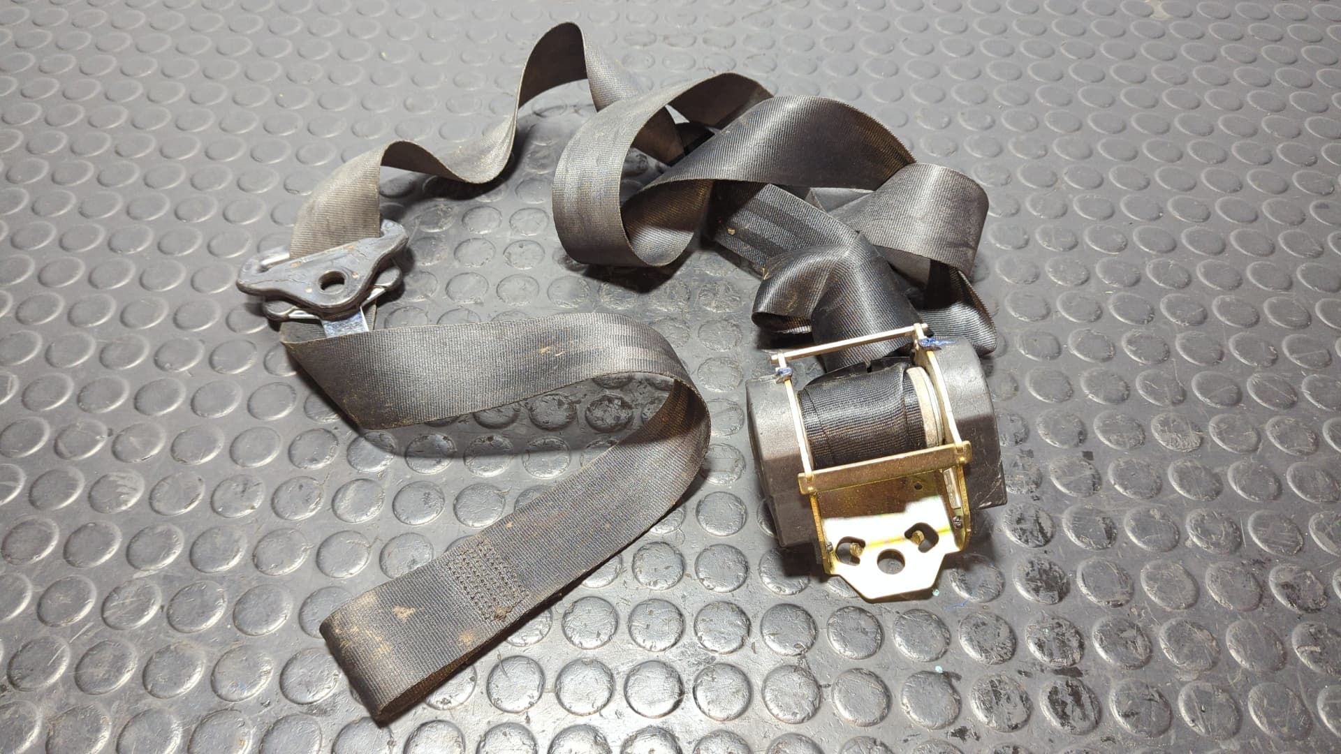 Recambio de CINTURON DELANTERO IZQUIERDO para CITROEN SAXO 1.6 NFZ NFZ referencia OEM IAM A506224 - GRIS