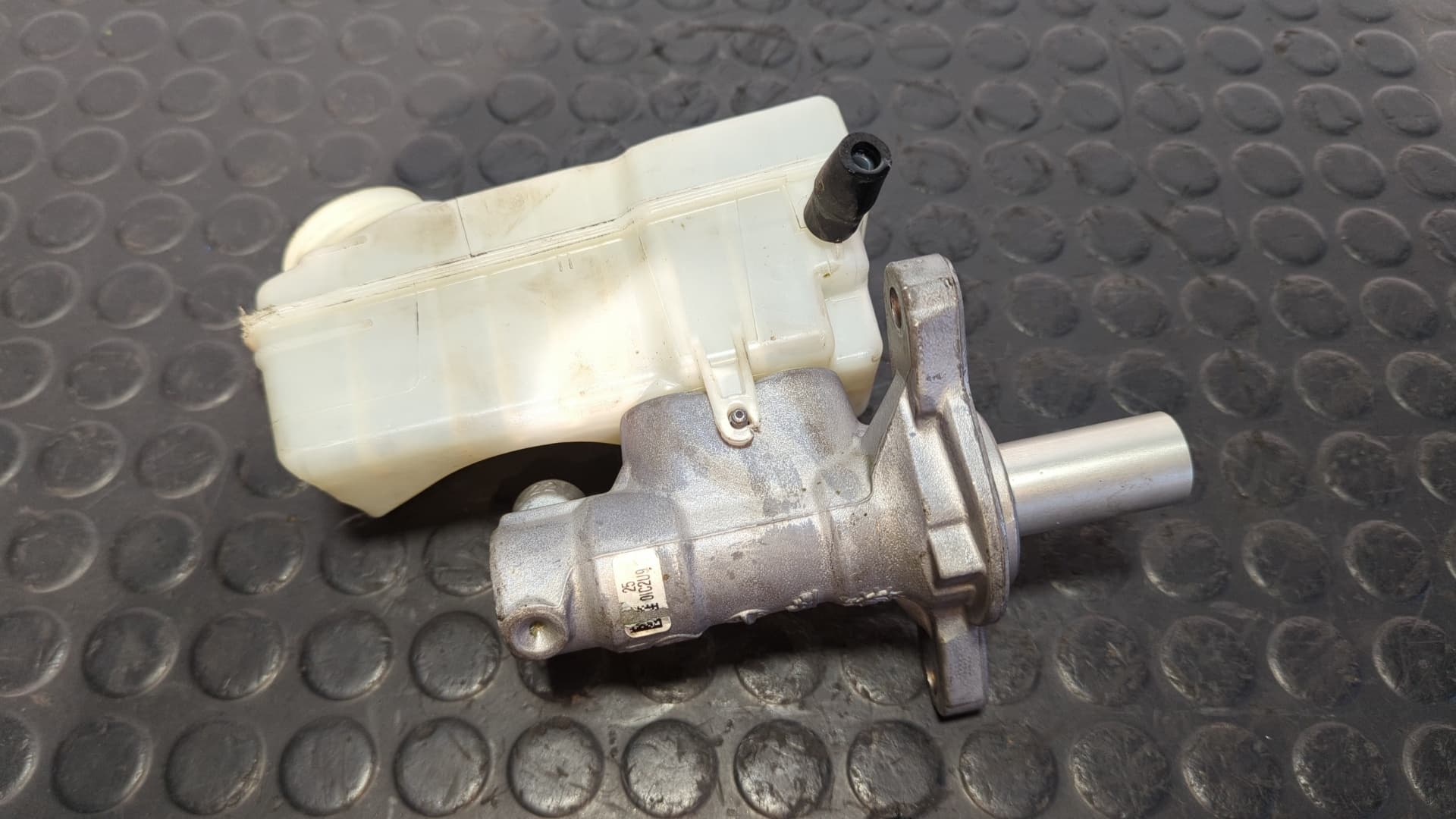 Recambio de BOMBA FRENO para DACIA DUSTER 1.2 GASOLINA H5F referencia OEM IAM 460915125R - BLANCO 4