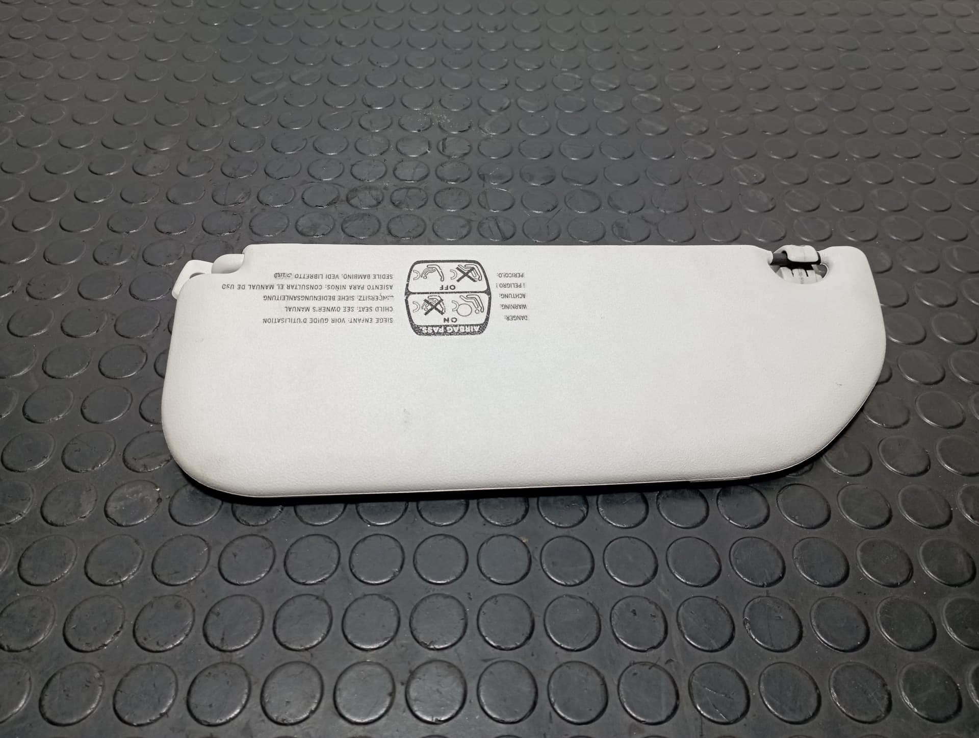 Recambio de PARASOL DERECHO para CITROEN C3 1.4 HDI 8HZ - BLANCO 3