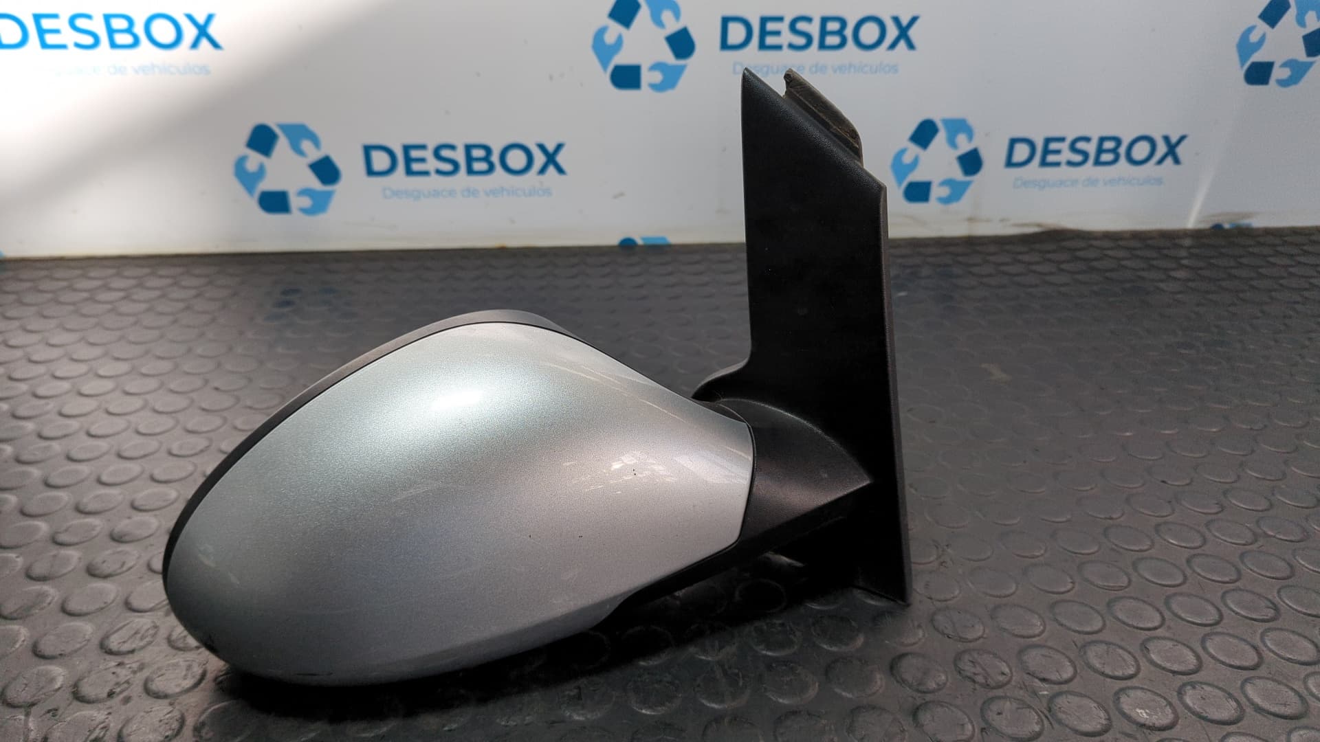 Recambio de RETROVISOR DERECHO para SEAT TOLEDO (5P2) 2.0 TDI BKD referencia OEM IAM 014142 - GRIS 2