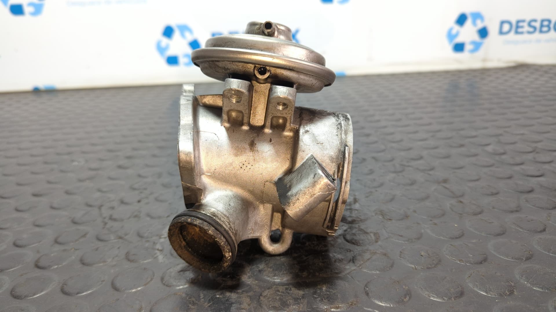 Recambio de VALVULA EGR para MERCEDES-BENZ CLASE M (W163) OM612963 referencia OEM IAM A6110900754 3