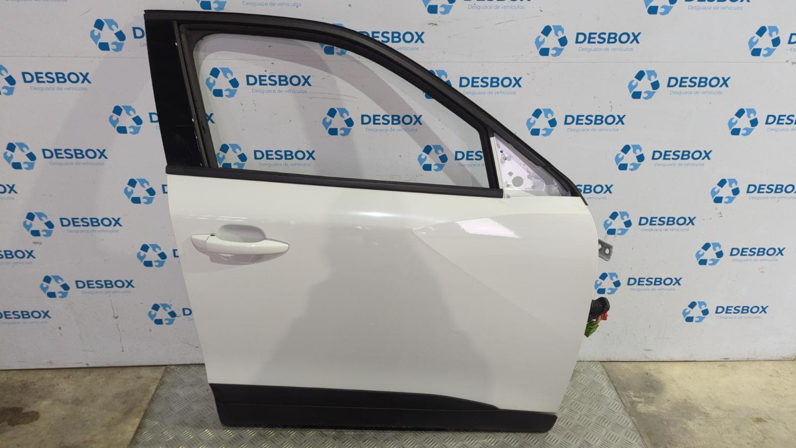 Recambio de PUERTA DELANTERA DERECHA para PEUGEOT 2008 (--.2013->) HN05 - BLANCO
