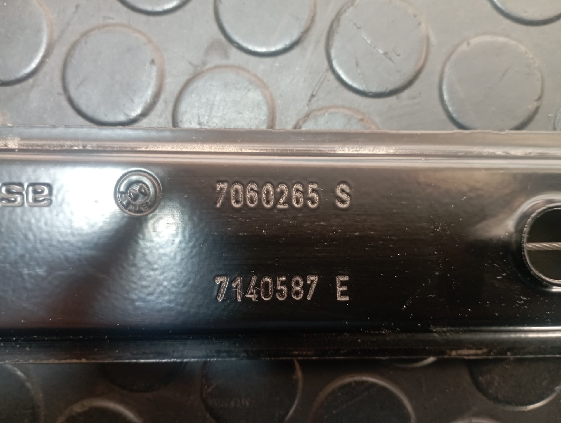 Recambio de ELEVALUNAS DELANTERO IZQUIERDO para BMW SERIE 3 BERLINA (E90) 320D BERLINA 204D4 referencia OEM IAM 7140587E - AZUL 3