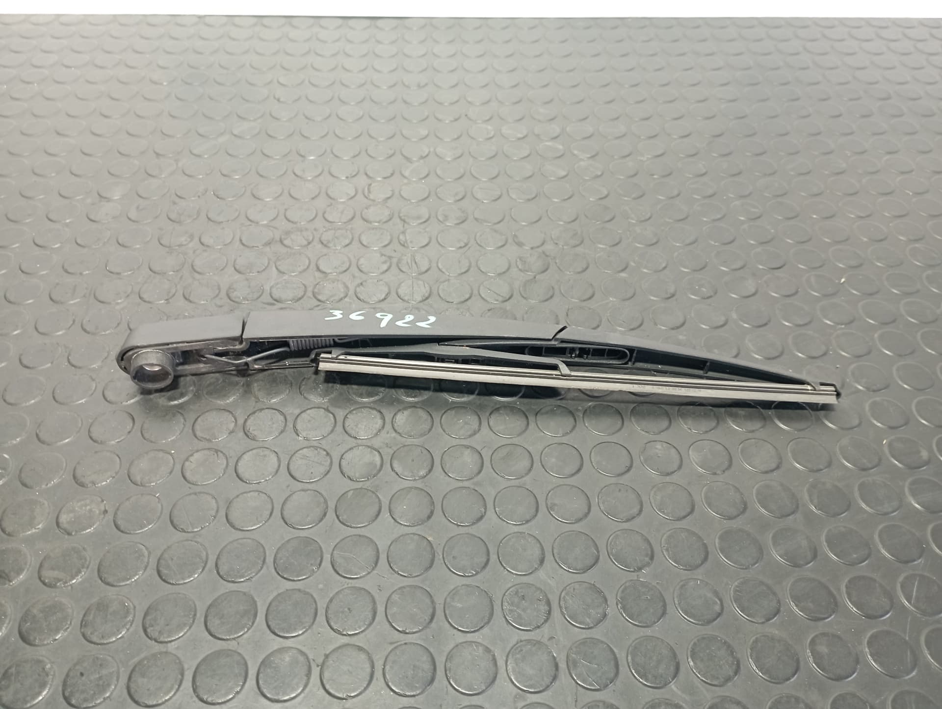 Recambio de BRAZO LIMPIA TRASERO para PEUGEOT 2008 (--.2013->) 2008 ACTIVE PURETECH HN05 referencia OEM IAM 80011247 - BLANCO