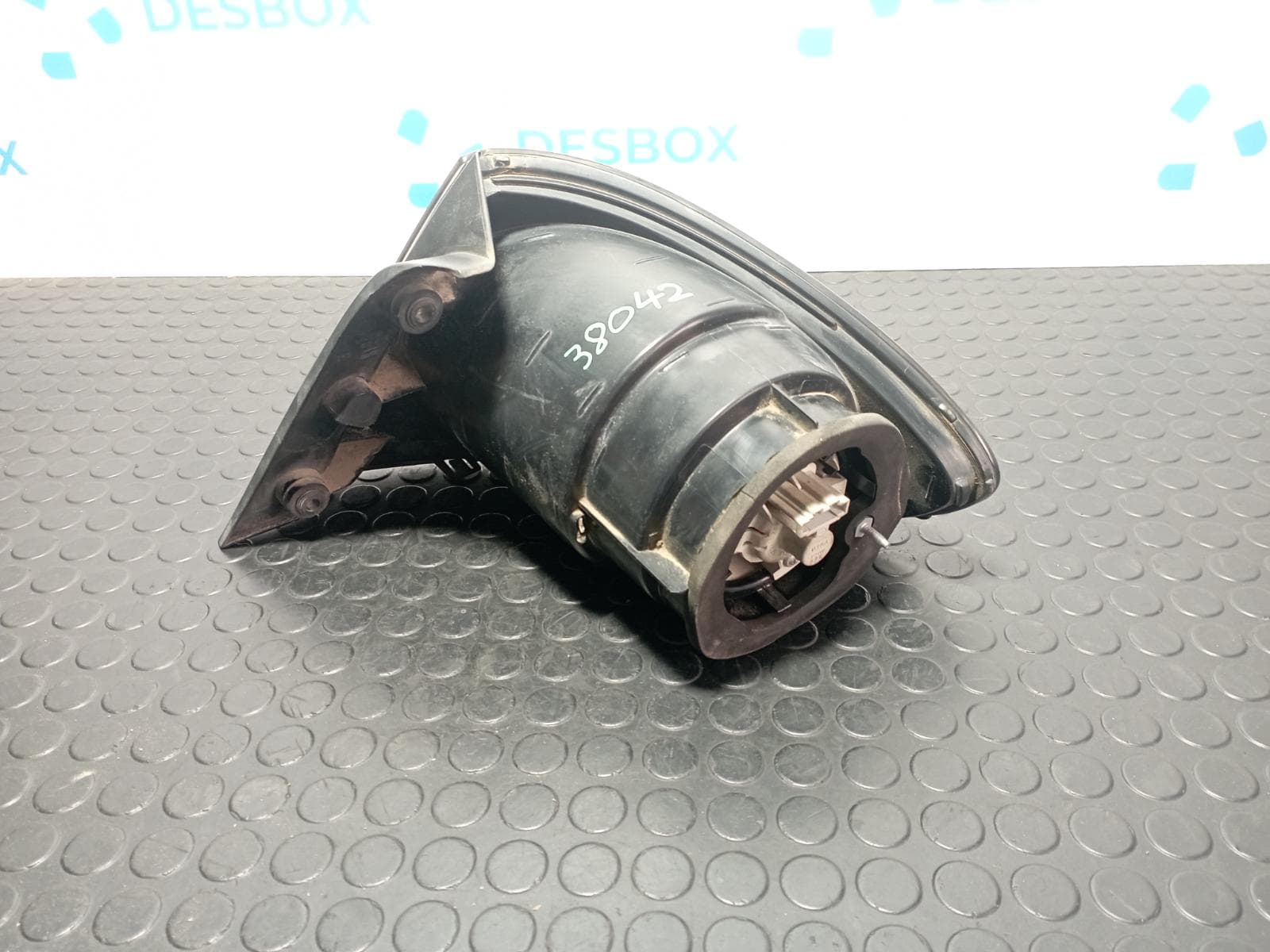 Recambio de PILOTO TRASERO IZQUIERDO para SEAT TOLEDO (5P2) 1.9 TDI BKC referencia OEM IAM 5P5945095D - AZUL 4