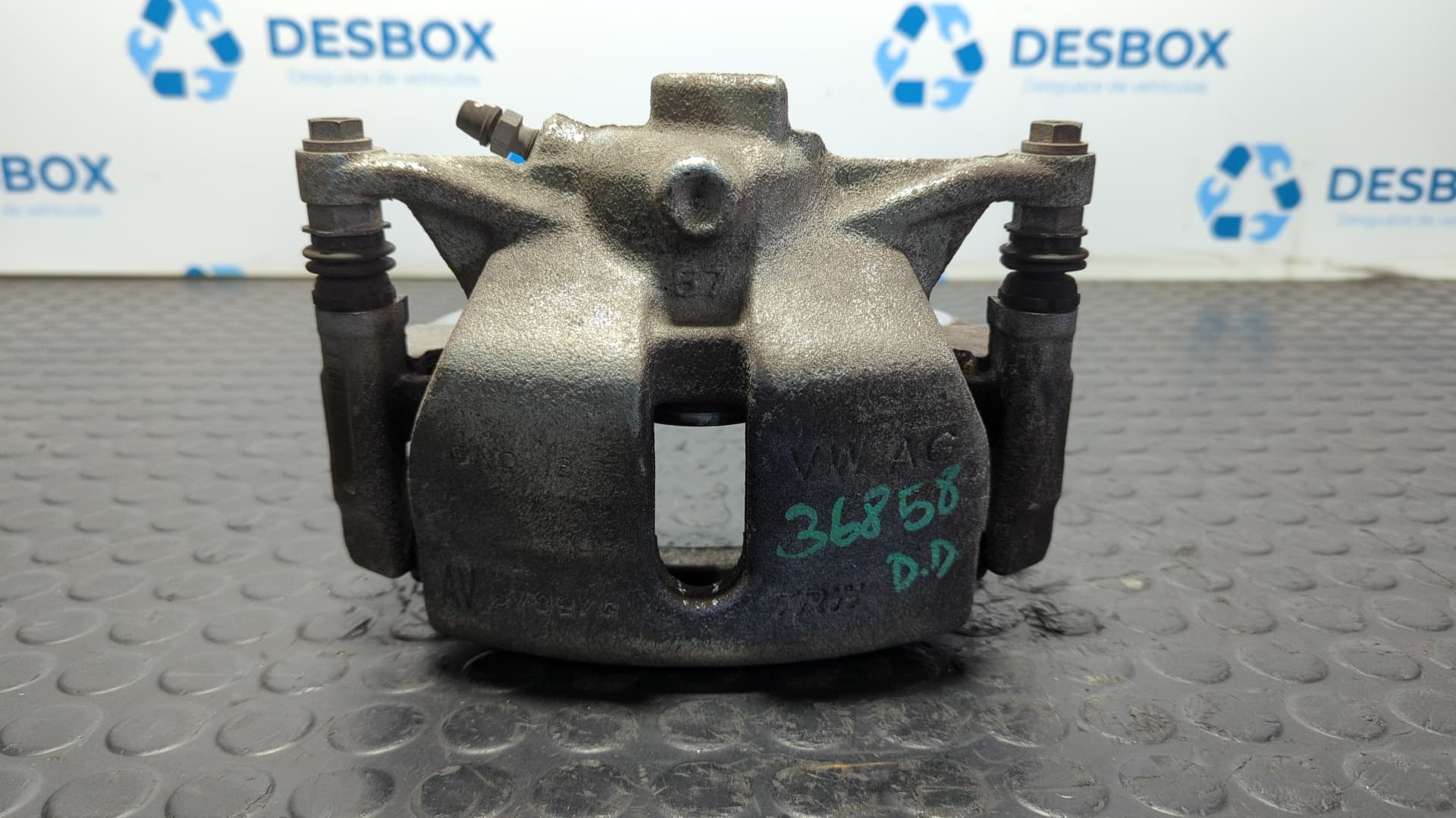 Recambio de PINZA DE FRENO DELANTERA DERECHA para VOLKSWAGEN TIGUAN 2.0 TDI DFG referencia OEM IAM 5Q0106DQ - BLANCO