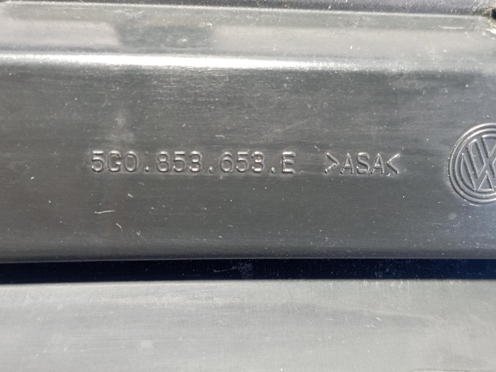 Recambio de REJILLA DELANTERA para VOLKSWAGEN GOLF VII LIM. 1.2 TSI CJZ referencia OEM IAM 5G0853653E - GRIS 4