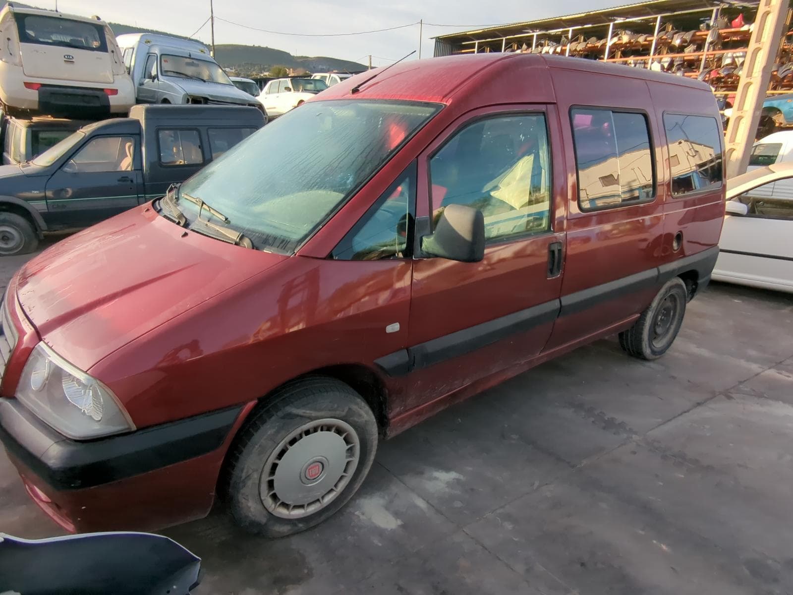 Recambio de PASO RUEDA DELANTERO DERECHO para FIAT SCUDO COMBI (272) 2.0 HDI RHW - GRANATE 8