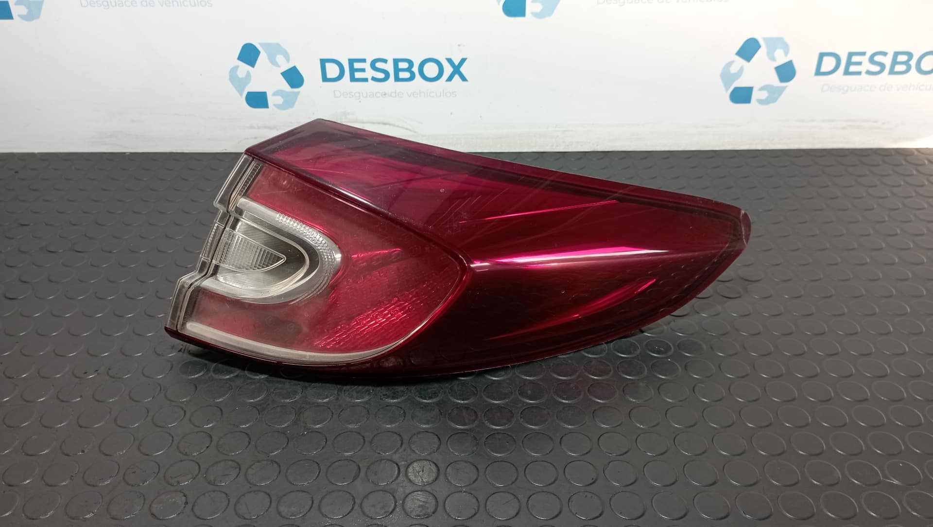 Recambio de PILOTO TRASERO DERECHO para RENAULT MEGANE III SPORT TOURER 1.9 DCI K9KJ8 referencia OEM IAM 265500010R - AZUL