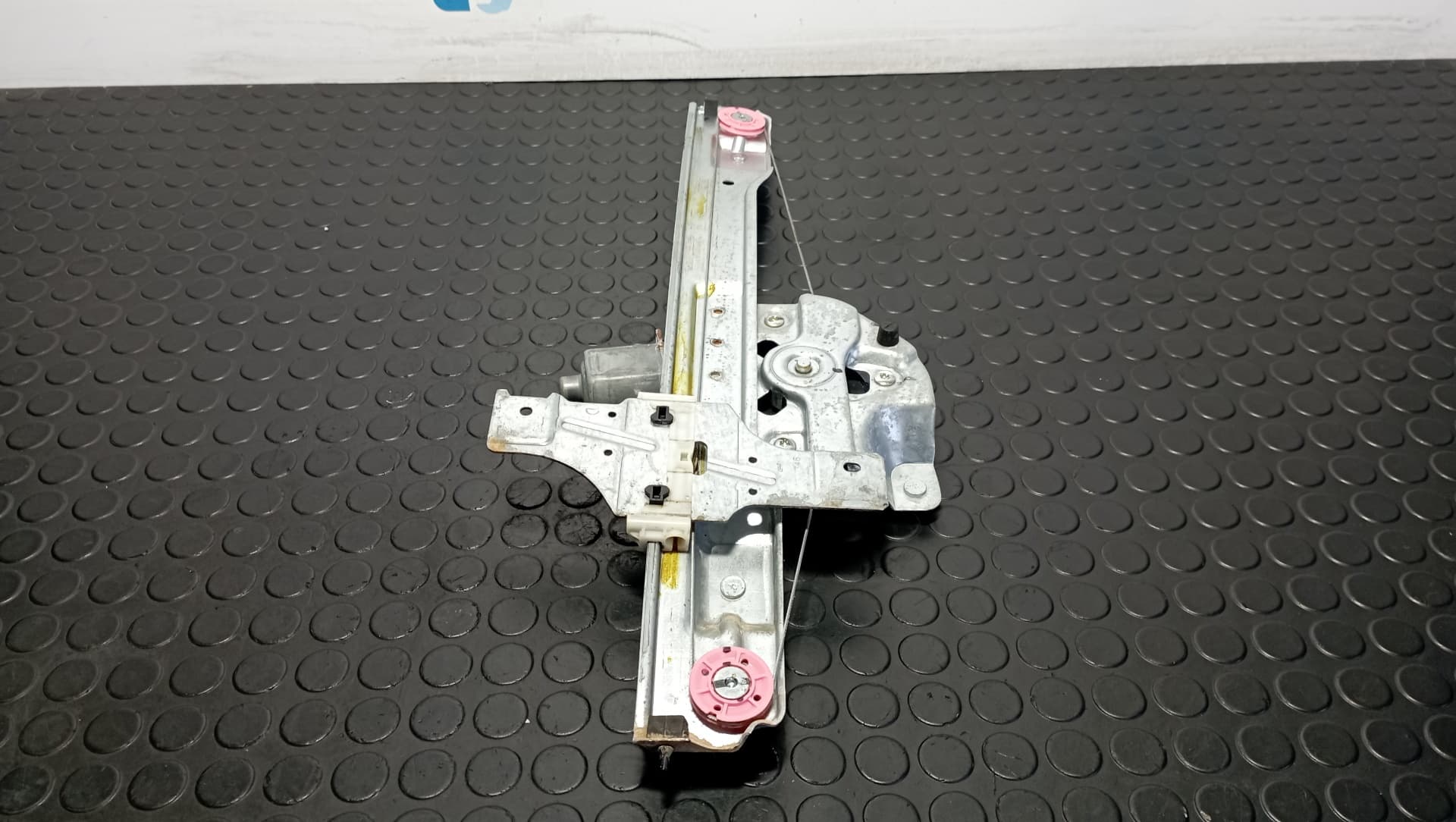 Recambio de ELEVALUNAS DELANTERO DERECHO para PEUGEOT 208 1.2 PURETECH HN01 referencia OEM IAM 9816402080 - BLANCO 3