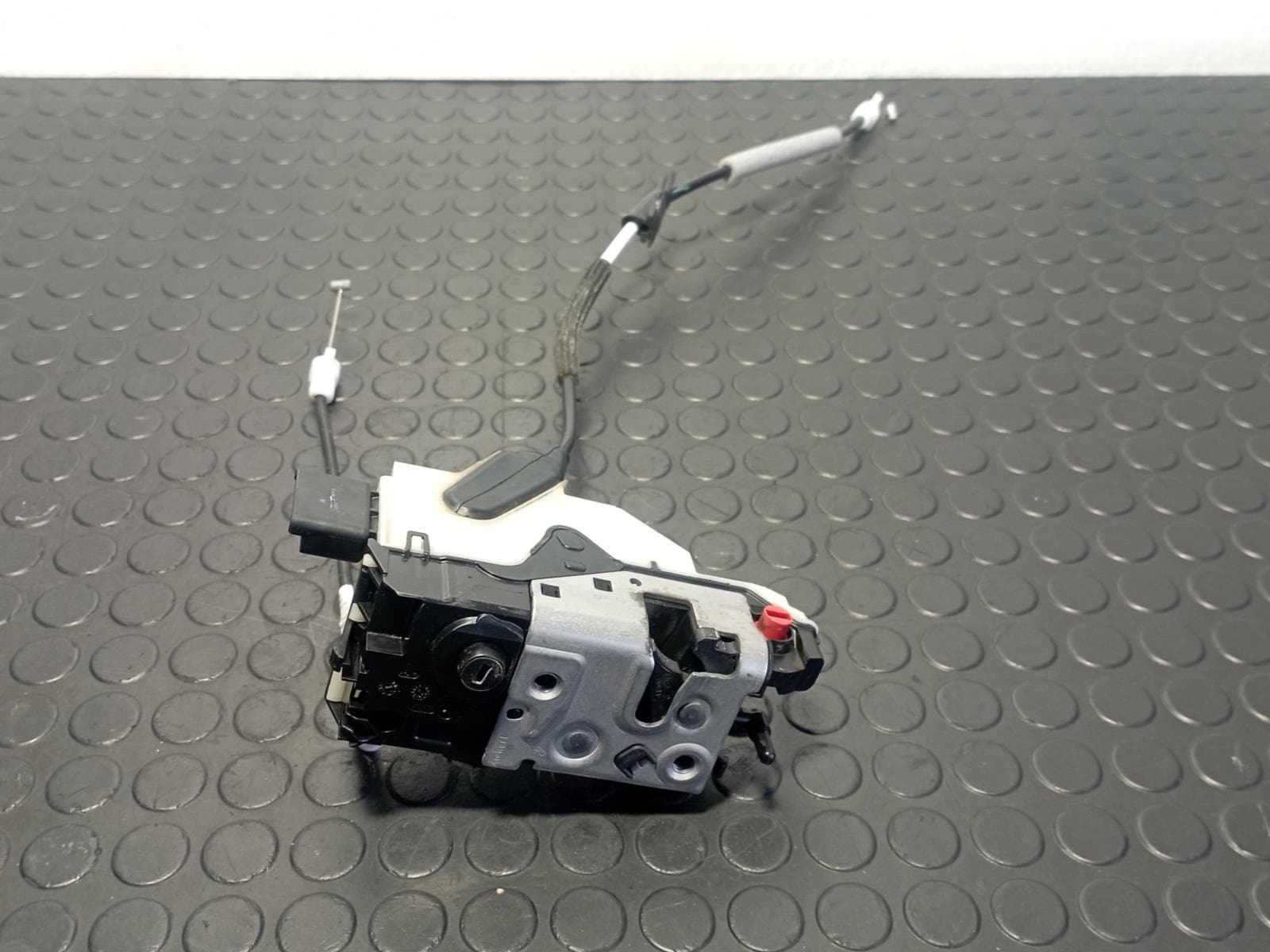 Recambio de CERRADURA PUERTA TRASERA DERECHA para PEUGEOT 208 1.2 PURETECH HN01 referencia OEM IAM 9812501180 - BLANCO 4