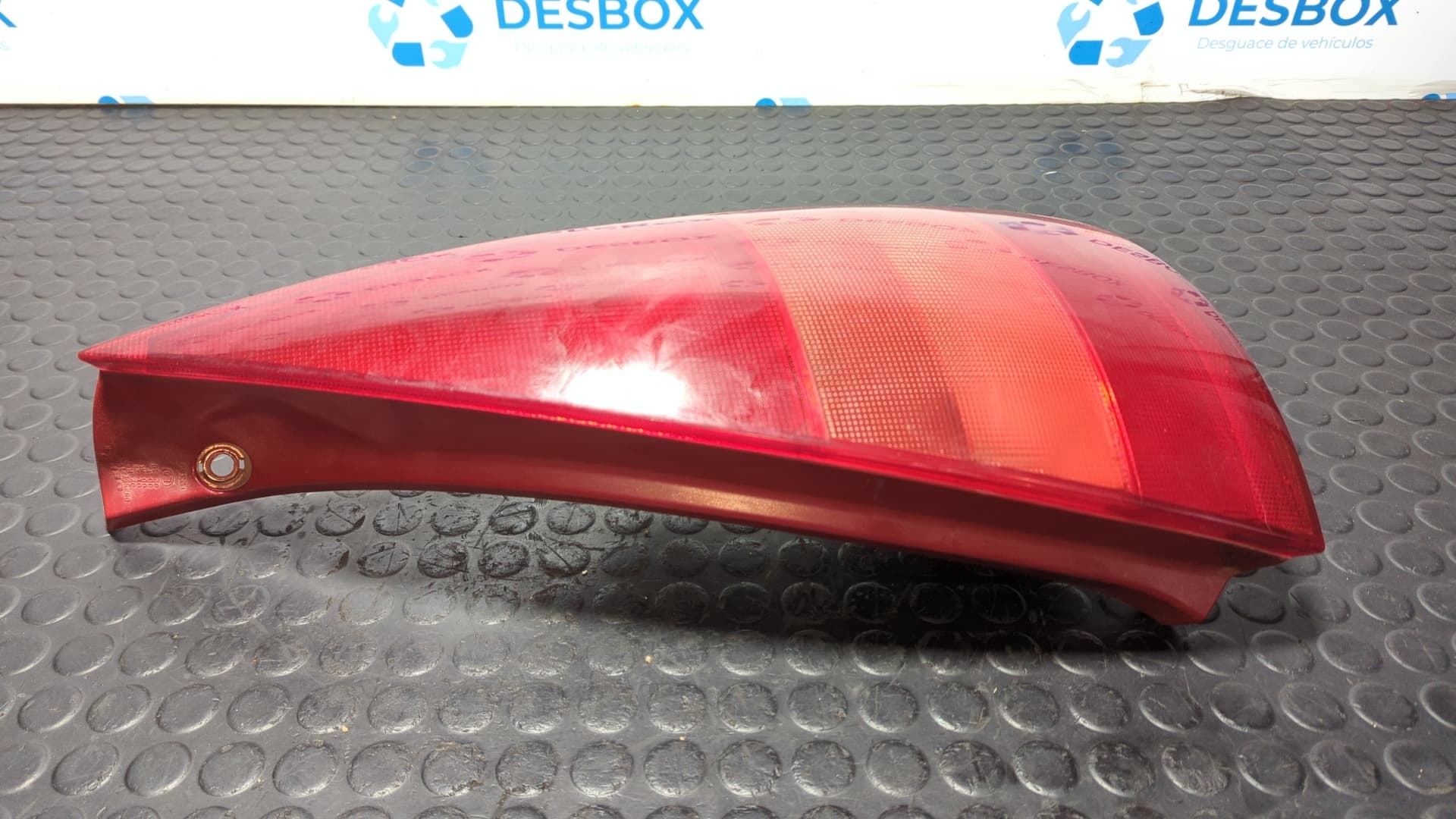 Recambio de PILOTO TRASERO DERECHO para CITROEN C3 1.1 referencia OEM IAM 085521914RR 3