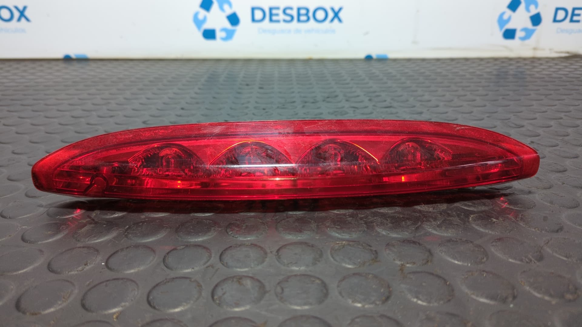 Recambio de LUZ CENTRAL DE FRENO para PEUGEOT 208 1.2 PURETECH HN01 referencia OEM IAM 9674309080 - BLANCO