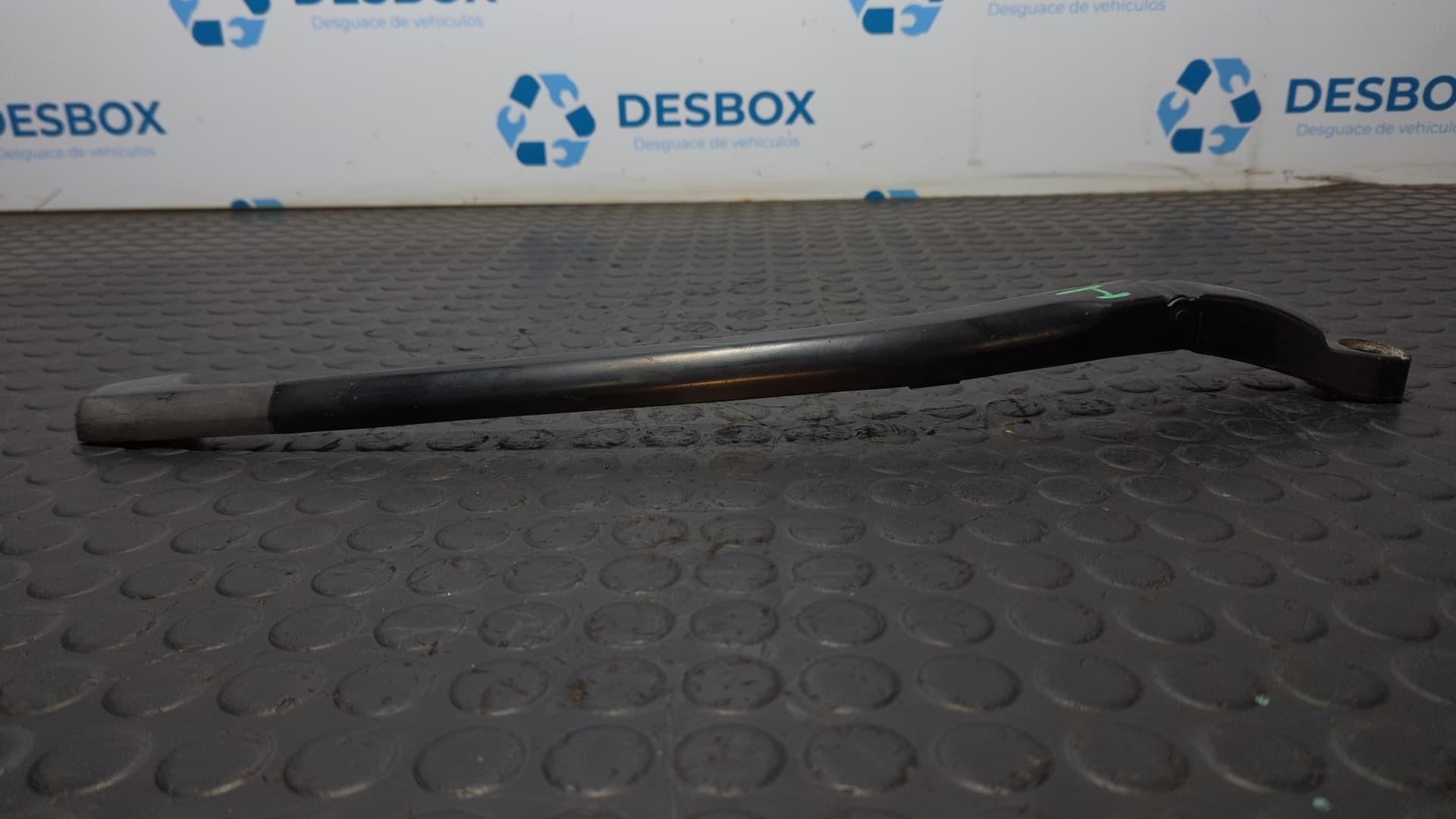 Recambio de BRAZO LIMPIA DELANTERO IZQUIERDO para PORSCHE CAYENNE (TYP 9PA) Básico BFD referencia OEM IAM BOSCH 4666 - BLANCO 3