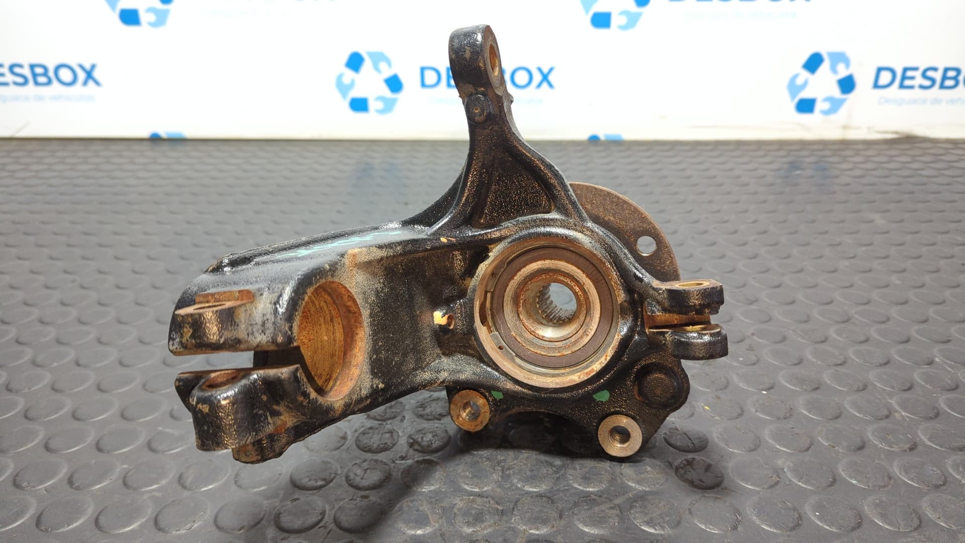 Recambio de MANGUETA DELANTERA DERECHA para PEUGEOT 208 1.2 PURETECH HN01 referencia OEM IAM P55 - BLANCO