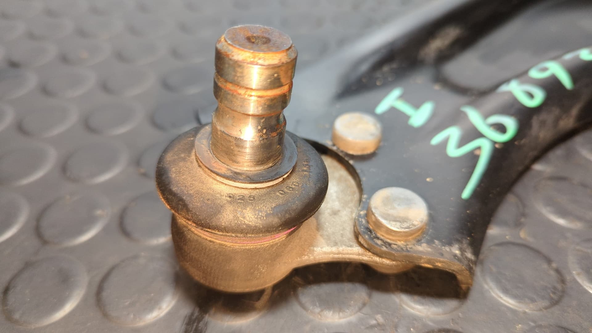 Recambio de BRAZO IZQUIERDO INFERIOR DELANTERO para PEUGEOT 208 1.2 PURETECH HN01 referencia OEM IAM C45 - BLANCO 5