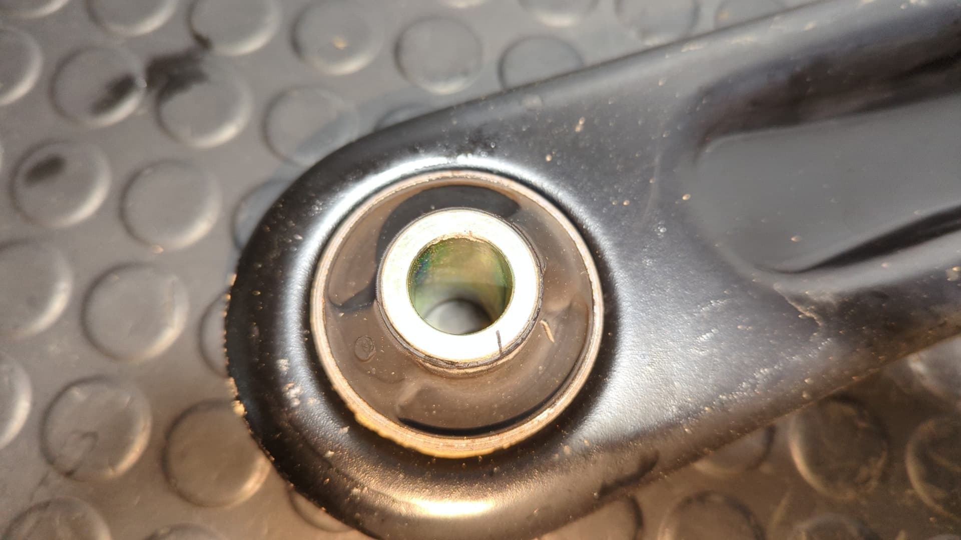 Recambio de BRAZO DERECHO INFERIOR DELANTERO para PEUGEOT 208 1.2 PURETECH HN01 referencia OEM IAM C47 - BLANCO 2