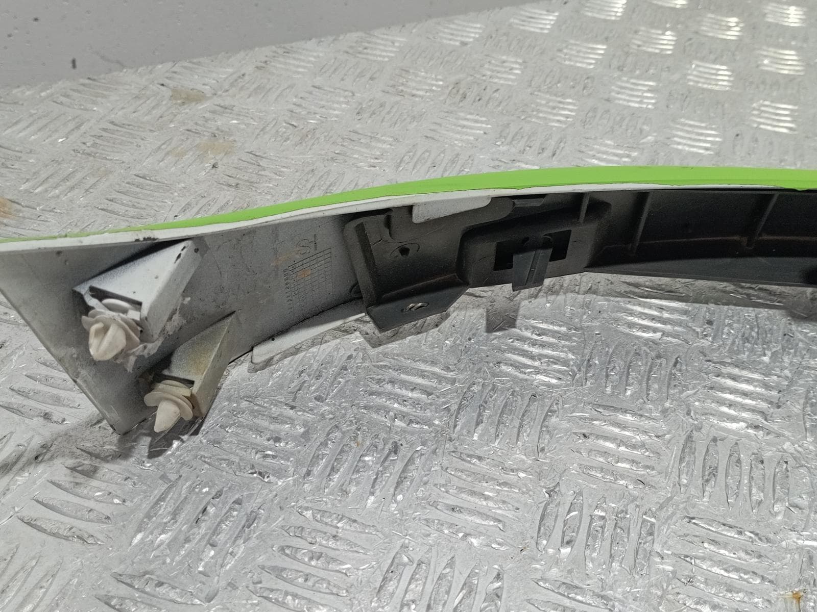 Recambio de REJILLA DELANTERA para RENAULT KANGOO (F/KC0) Alize D7F710 referencia OEM IAM 8200150629 - BLANCO 3