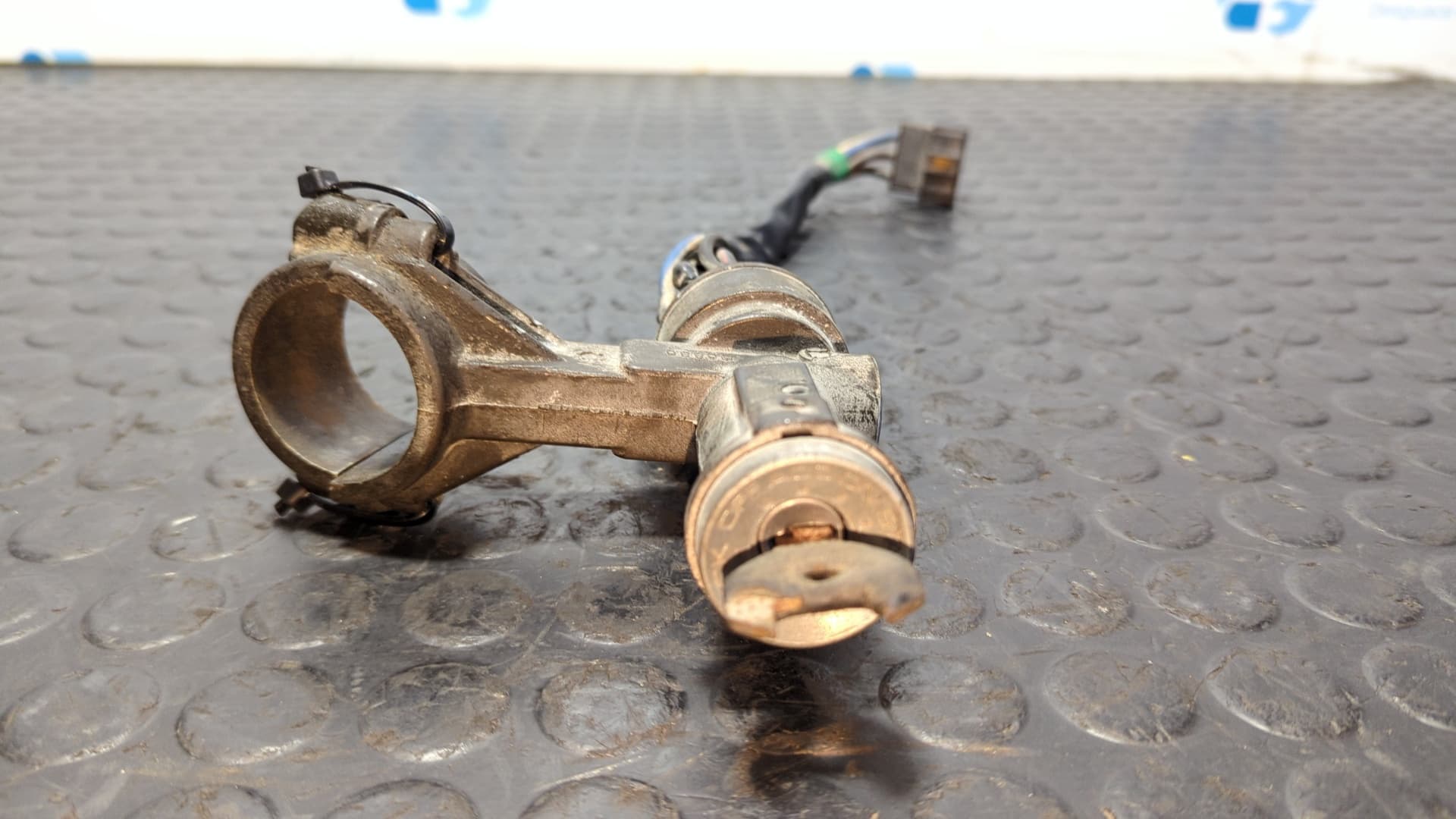 Recambio de CONMUTADOR DE ARRANQUE para ISUZU TROOPER 2.8 Turbodiesel 4JB1 referencia OEM IAM 336886 - GRIS 4