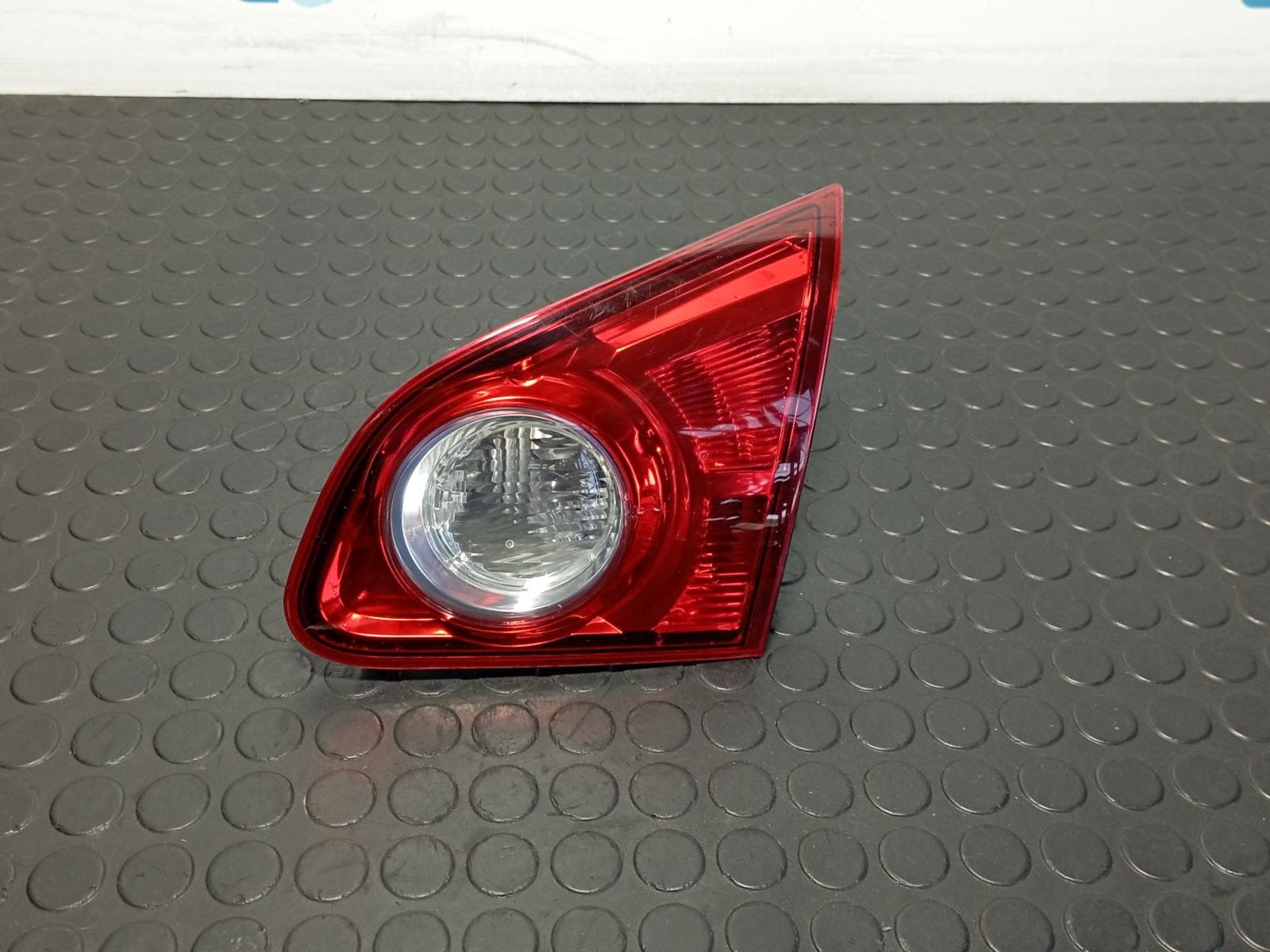 Recambio de PILOTO PORTON DERECHO para NISSAN QASHQAI (J10) 2.0 DCI M9R referencia OEM IAM 89071064 - GRIS