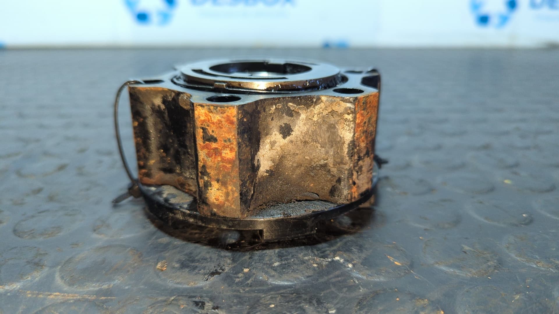Recambio de CUBOS DE BLOQUEO para ISUZU TROOPER UBS 17 Competition 4JB1TC - PLATA 3