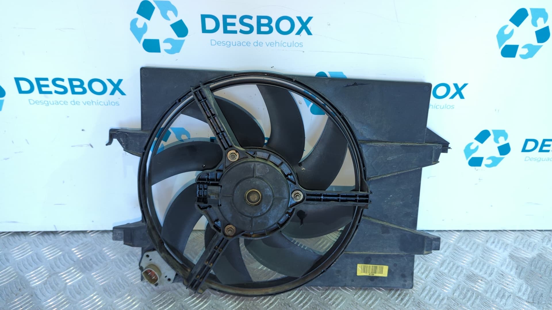 Recambio de ELECTROVENTILADOR para FORD FIESTA 1.4 TDCI F6JA referencia OEM IAM 8240367 - GRIS