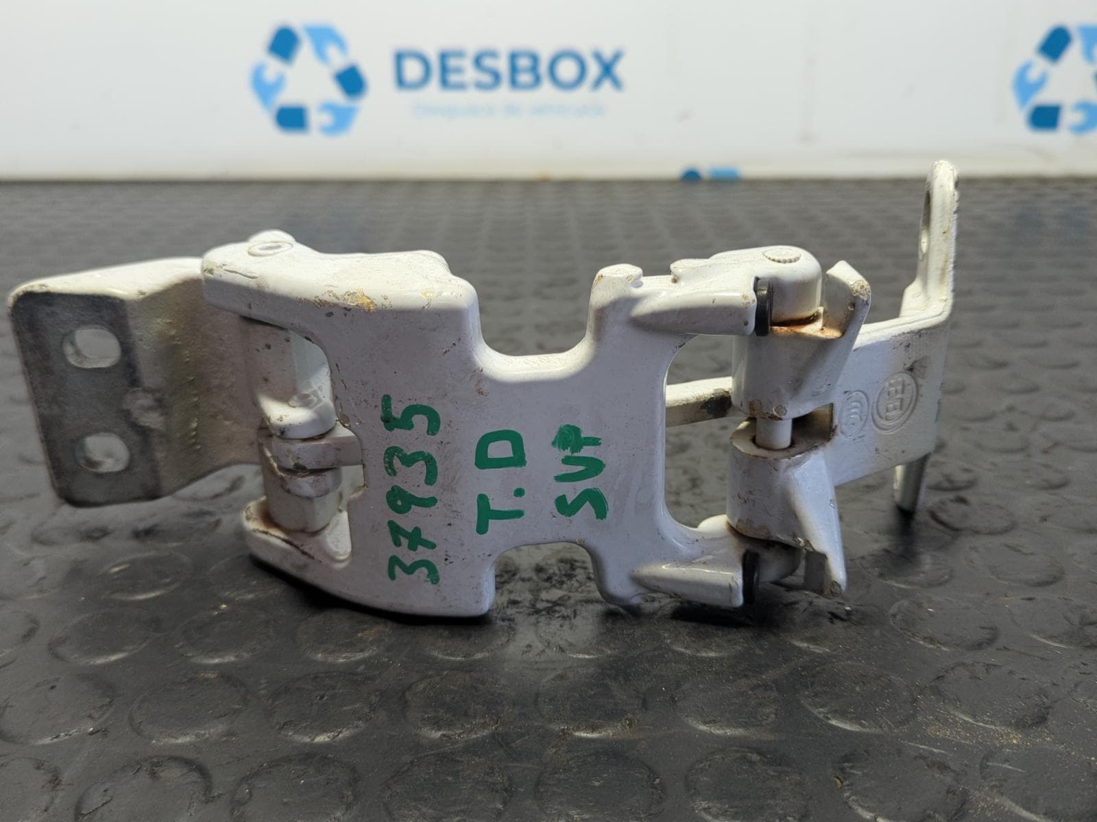 Recambio de BISAGRAS PUERTA TRASERA DERECHA para PEUGEOT BOXER Furgoneta 2.2 BlueHDi 140 4HB(DW12RUD) referencia OEM IAM D325 - BLANCO