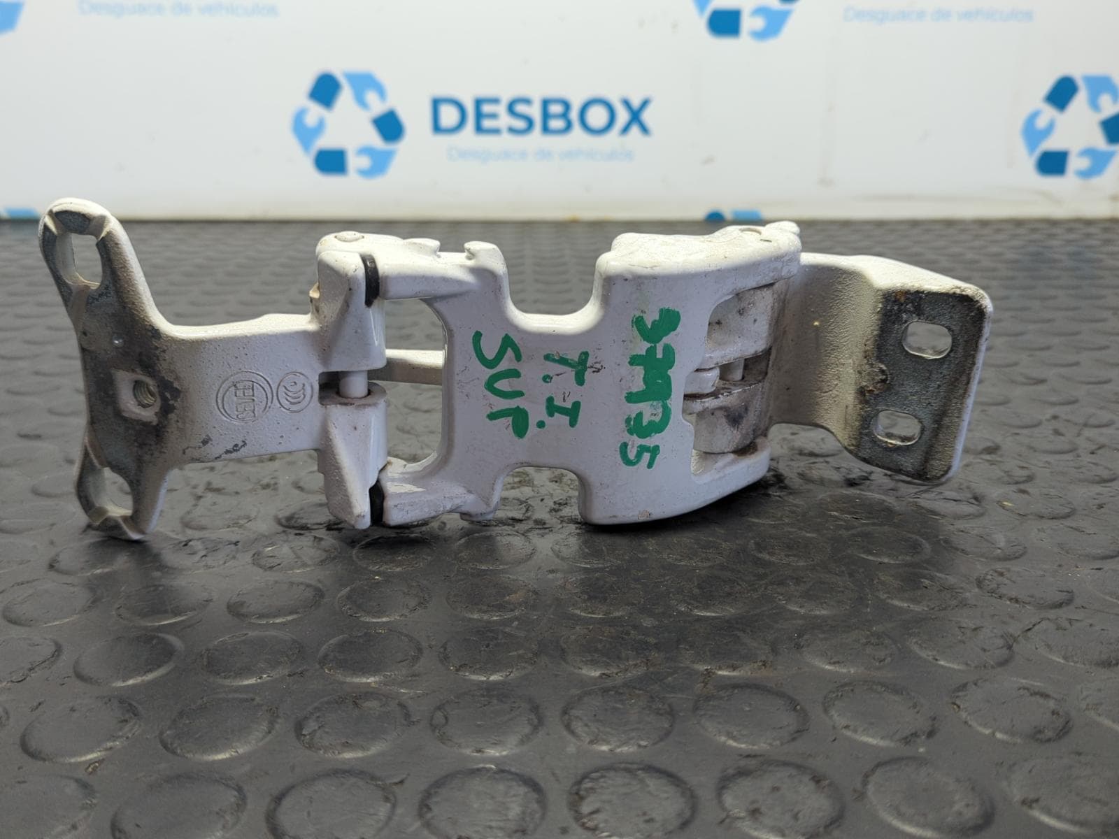 Recambio de BISAGRAS PUERTA TRASERA IZQUIERDA para PEUGEOT BOXER Furgoneta 2.2 BlueHDi 140 4HB(DW12RUD) referencia OEM IAM D325 - BLANCO 2