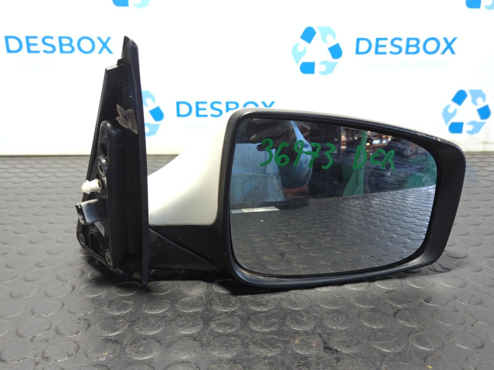 Recambio de RETROVISOR DERECHO para HYUNDAI IX20 1.4 CRDI D4FC referencia OEM IAM 023372 - BLANCO