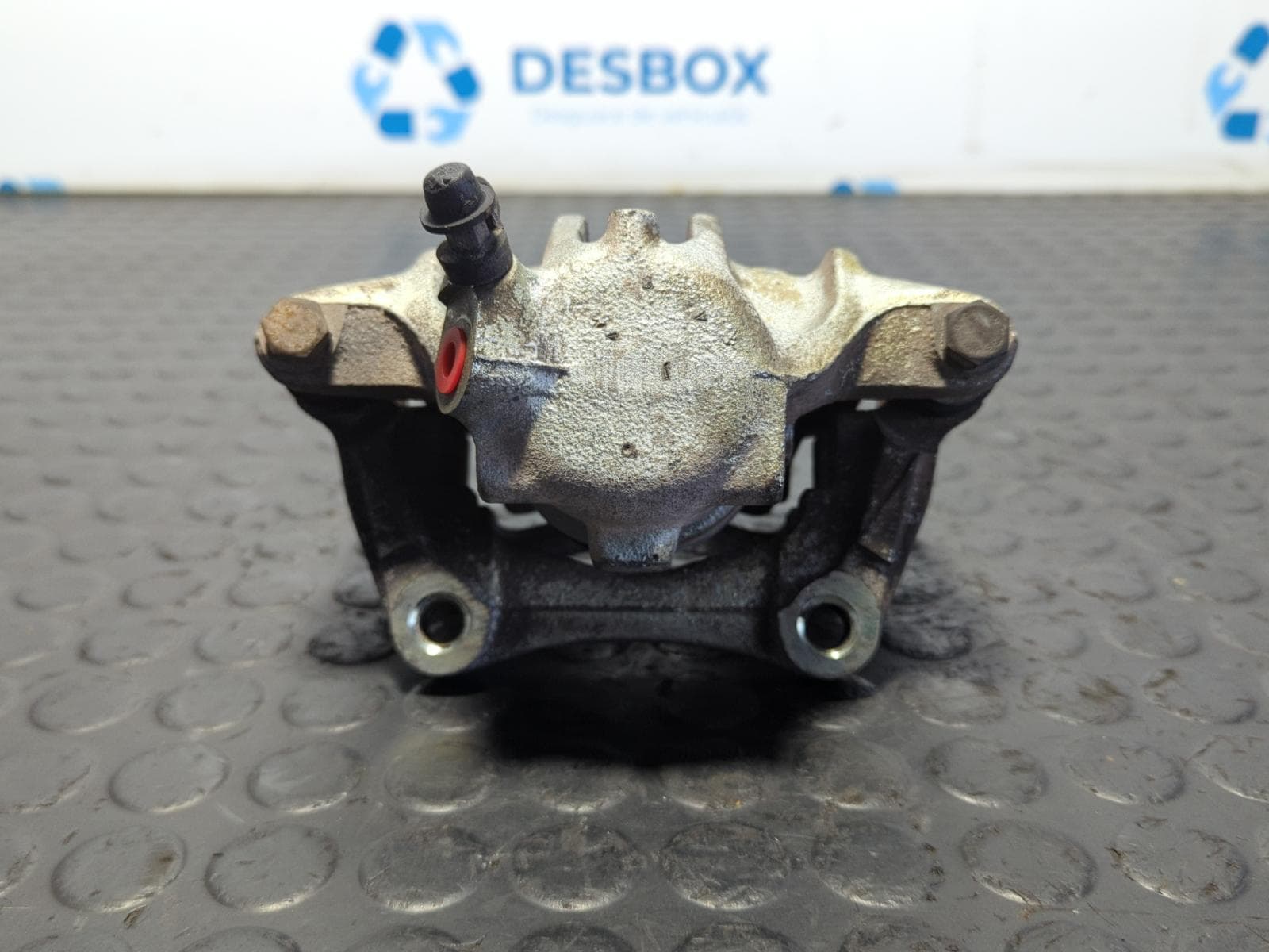 Recambio de PINZA DE FRENO DELANTERA DERECHA para BMW SERIE 3 BERLINA (E30) 1.8 M10B18 referencia OEM IAM 32321530 - ROJO 3