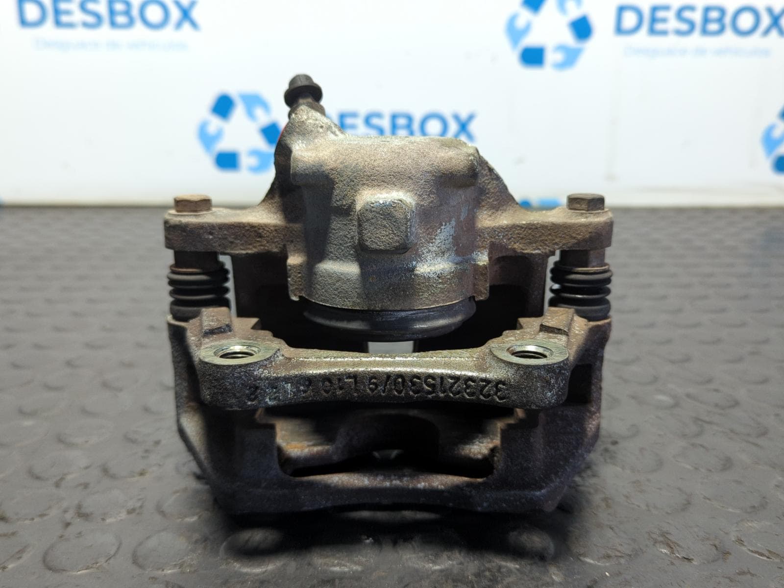 Recambio de PINZA DE FRENO DELANTERA DERECHA para BMW SERIE 3 BERLINA (E30) 1.8 M10B18 referencia OEM IAM 32321530 - ROJO 4