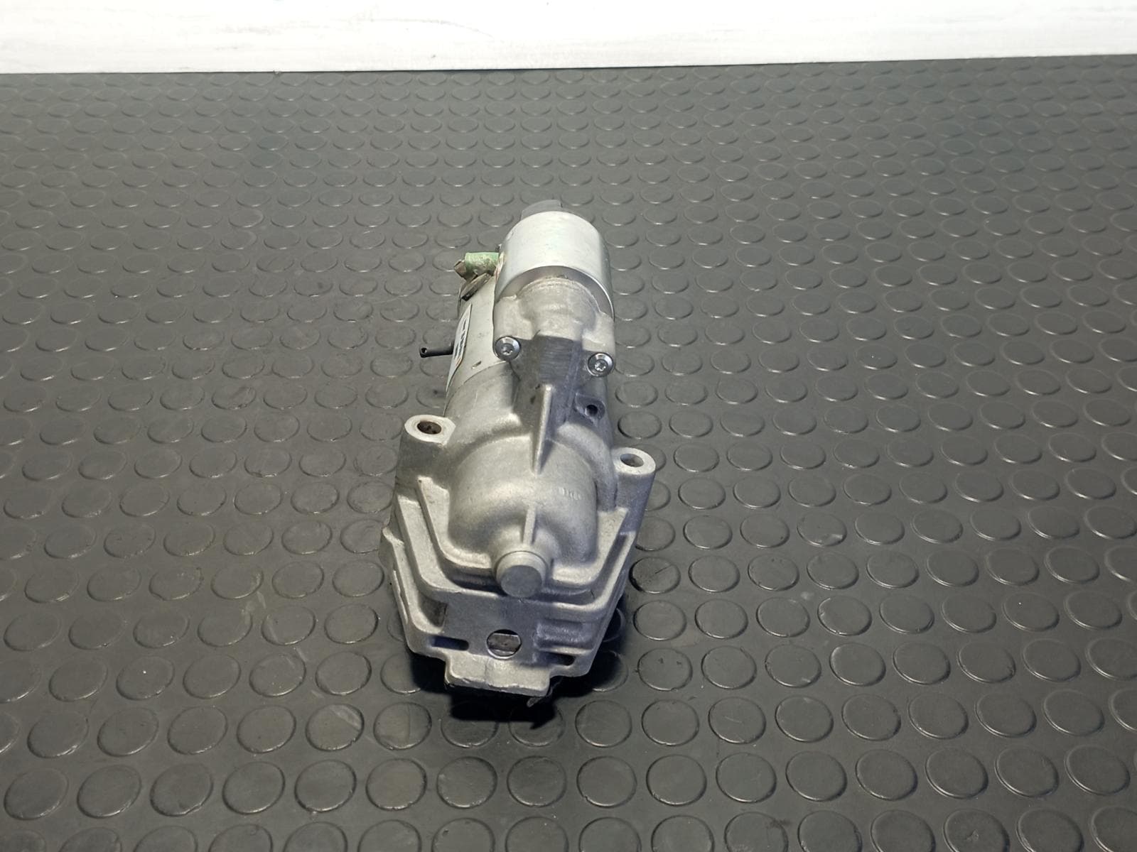 Recambio de MOTOR ARRANQUE para FORD TRANSIT CAJA CERRADA, CORTA (FY) (2000 =>) 2.0 TDCI ABFA referencia OEM IAM 2010001022 - BLANCO 2