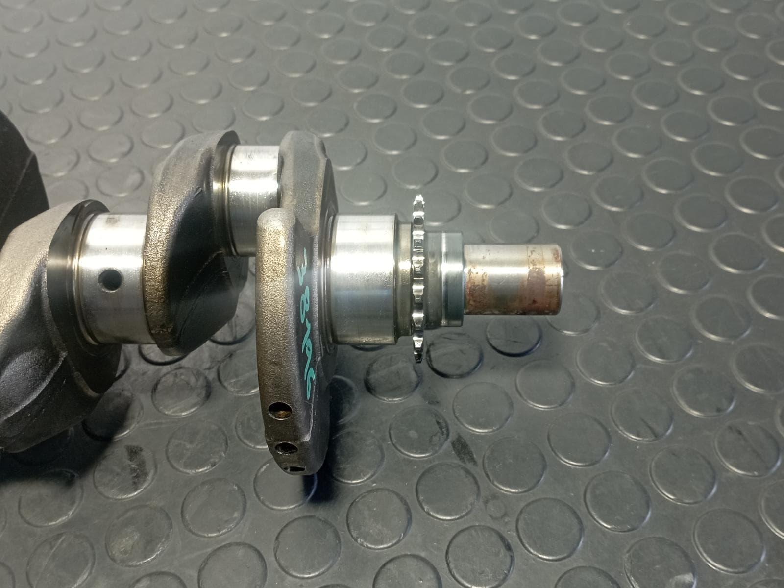 Recambio de CIGUEÑAL para RENAULT MEGANE III SPORT TOURER 1.9 DCI K9KJ8 referencia OEM IAM  2859 - AZUL 2