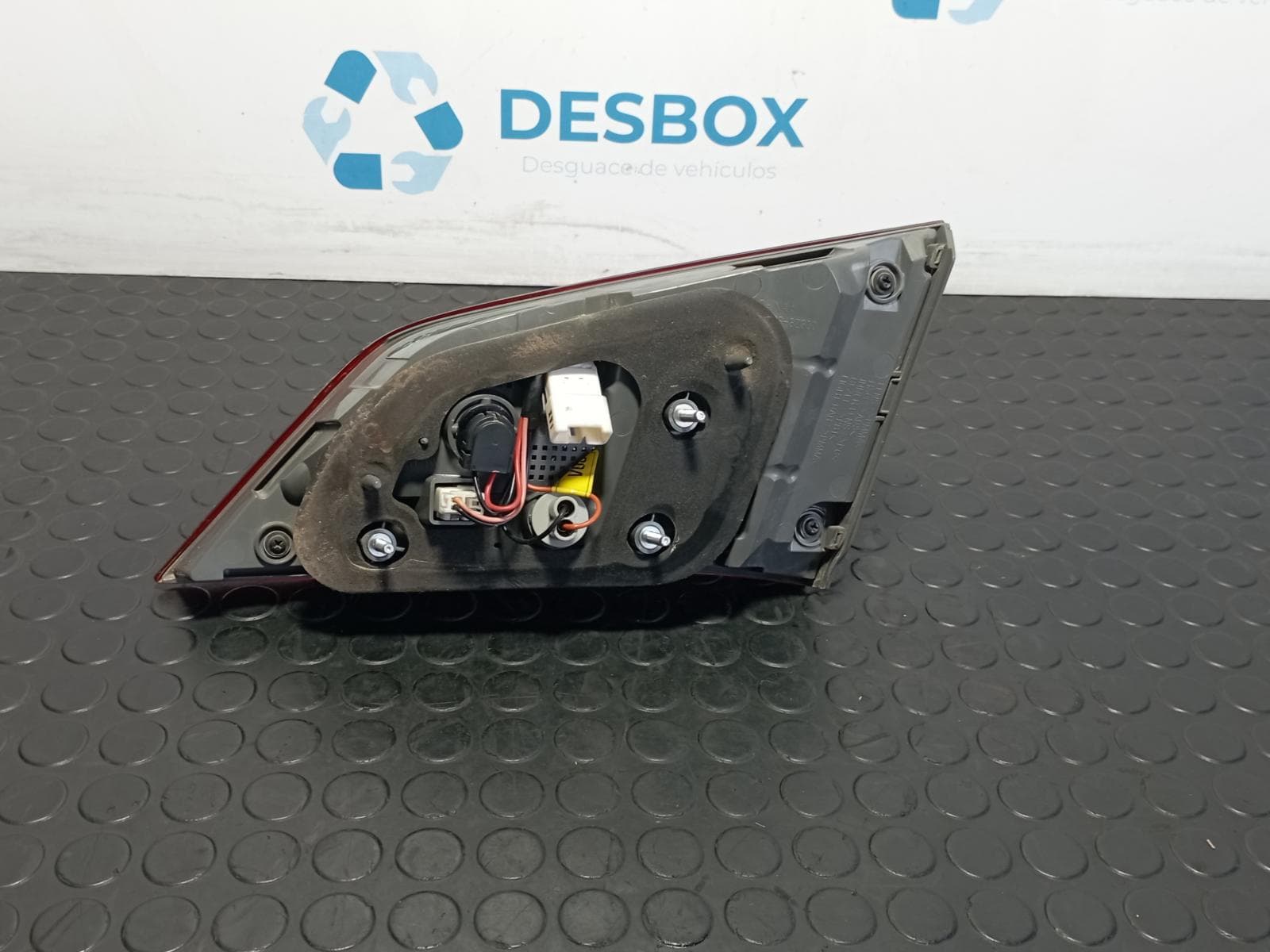 Recambio de PILOTO PORTON IZQUIERDO para HYUNDAI I40 1.6 CRDI D4FD referencia OEM IAM 924033Z300 - NEGRO 2