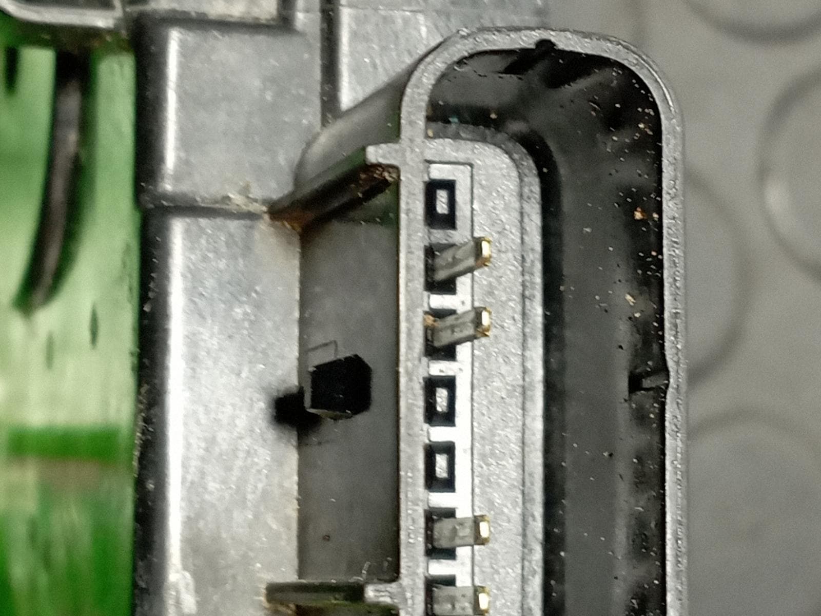 Recambio de CERRADURA PUERTA TRASERA IZQUIERDA para HYUNDAI I40 1.6 CRDI D4FD referencia OEM IAM 814103Z000 - NEGRO 5