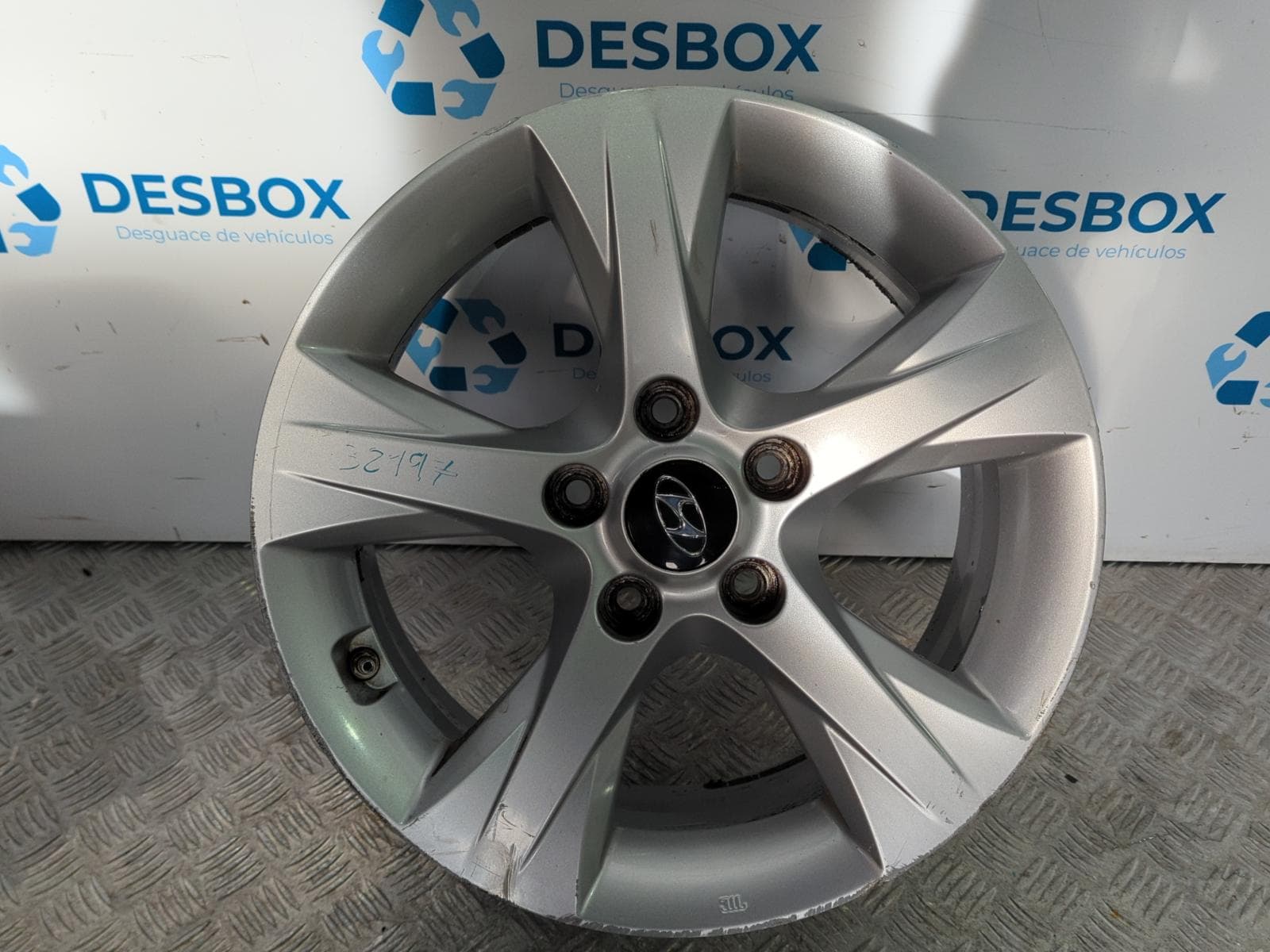 Recambio de JUEGO LLANTAS para HYUNDAI I40 1.6 CRDI D4FD referencia OEM IAM 529103Z100 - NEGRO 7