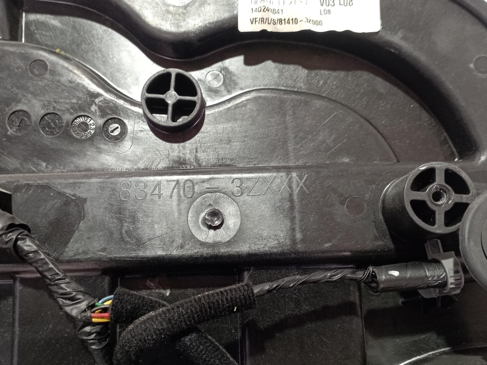 Recambio de ELEVALUNAS TRASERO IZQUIERDO para HYUNDAI I40 1.6 CRDI D4FD referencia OEM IAM 834703ZXXX - NEGRO 4