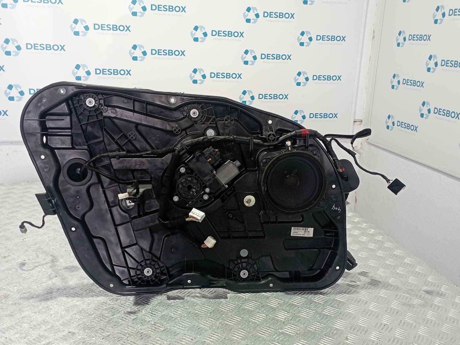 Recambio de ELEVALUNAS DELANTERO IZQUIERDO para HYUNDAI I40 1.6 CRDI D4FD referencia OEM IAM 824703ZXXX - NEGRO