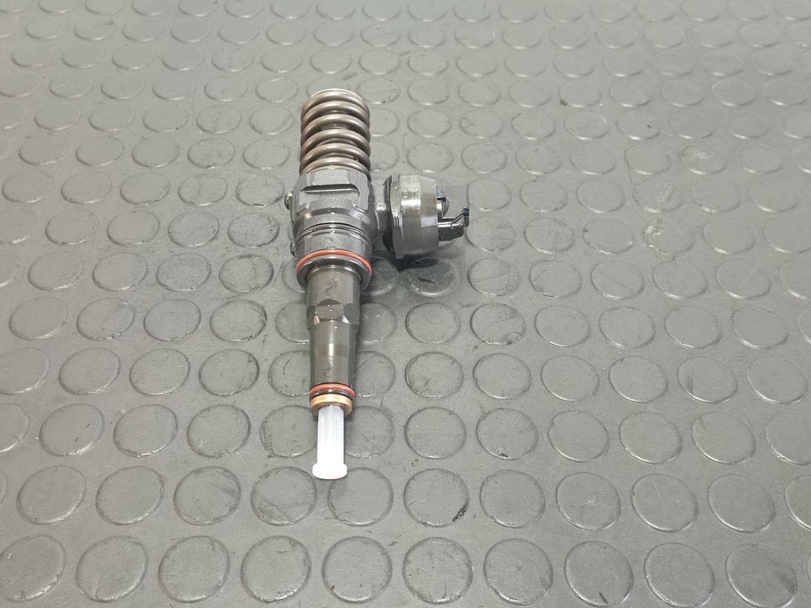 Recambio de INYECTOR para VOLKSWAGEN SHARAN (7M6/7M9) 1.9 TDI AVY referencia OEM IAM 0414720038 - NEGRO