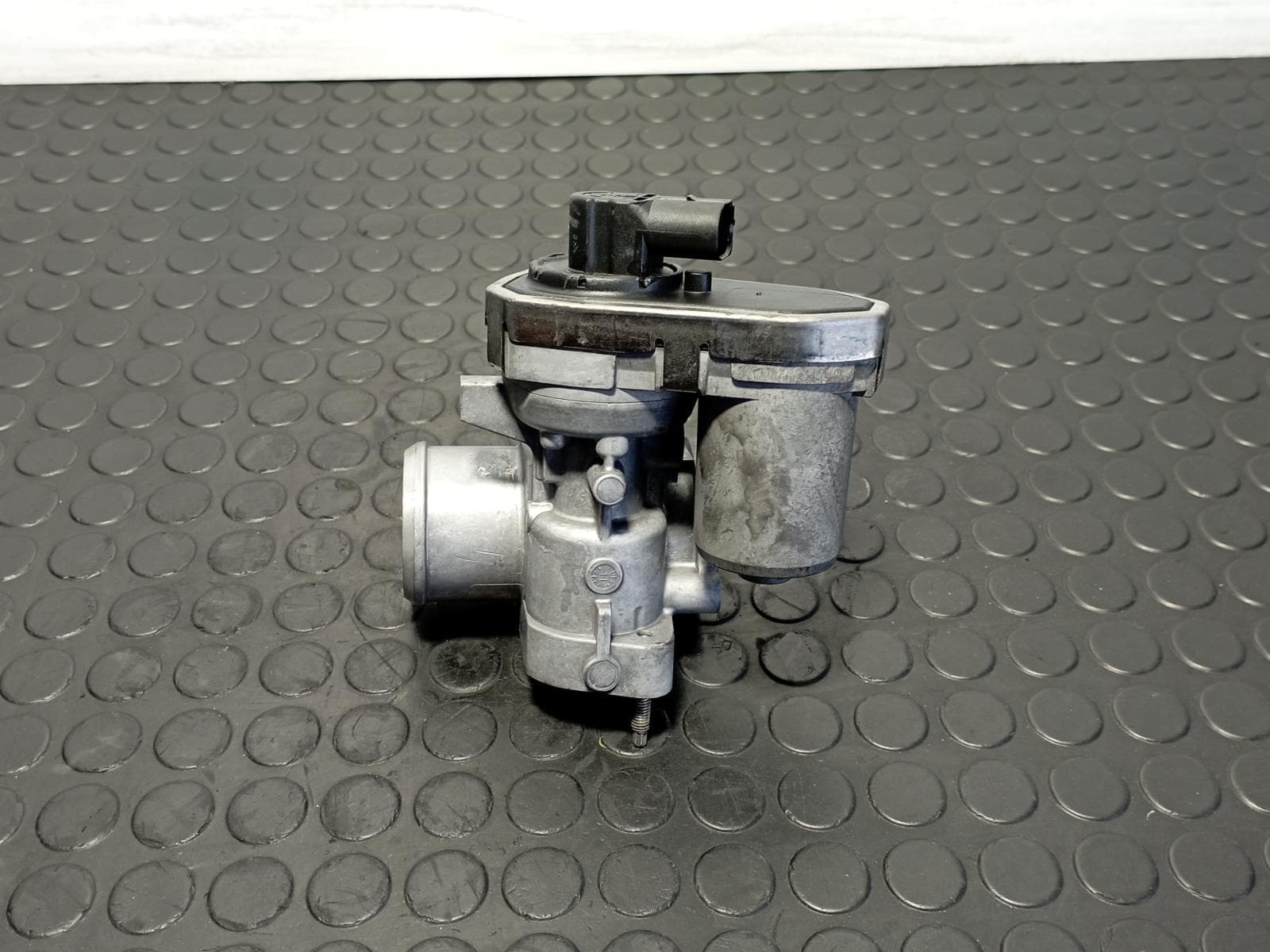 Recambio de VALVULA EGR para FORD MONDEO TURNIER (GE) Futura QJBB referencia OEM IAM 1477144 - AZUL