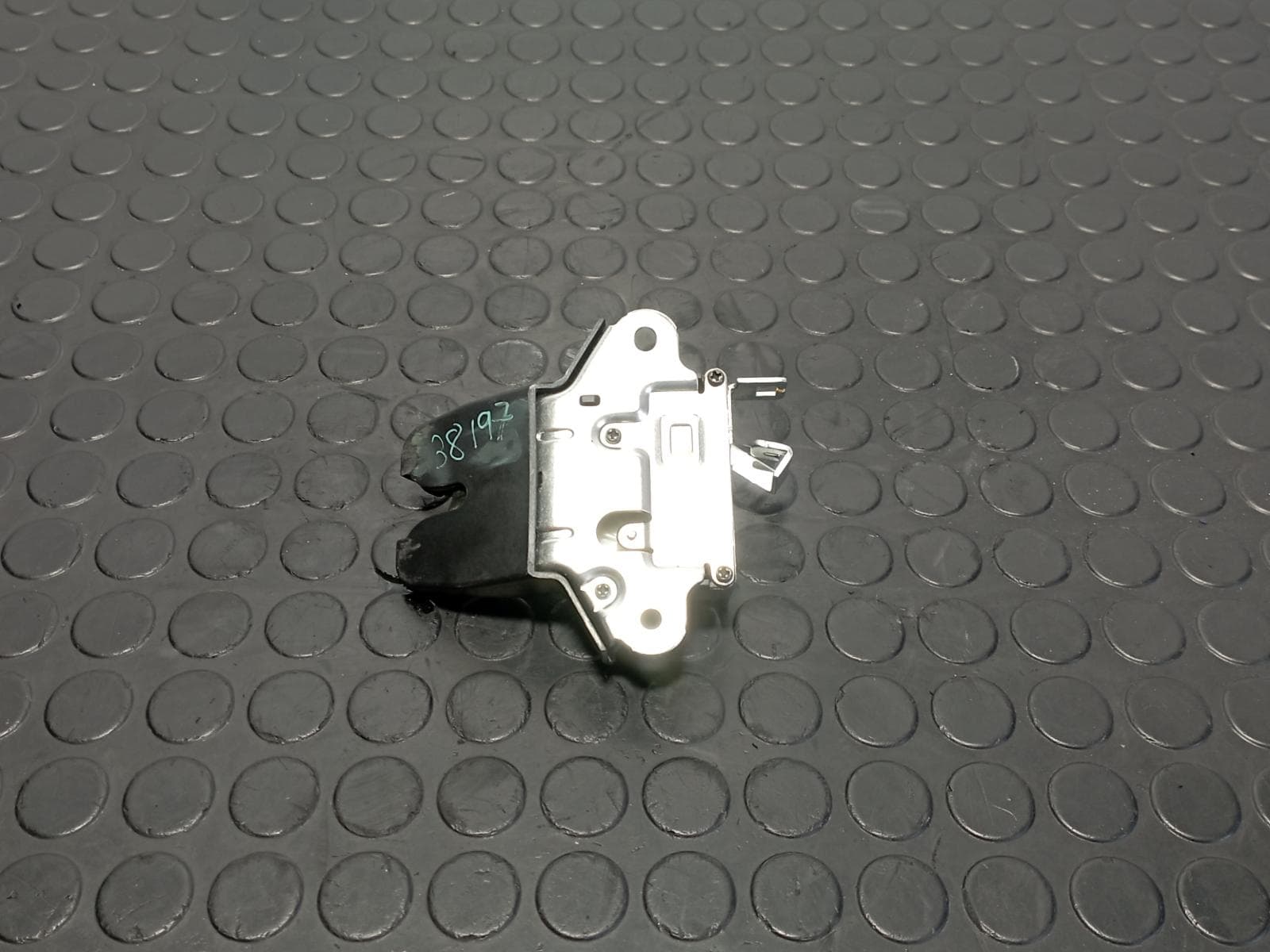 Recambio de CERRADURA MALETERO / PORTON para HYUNDAI I40 1.6 CRDI D4FD referencia OEM IAM 812302T001 - NEGRO 2