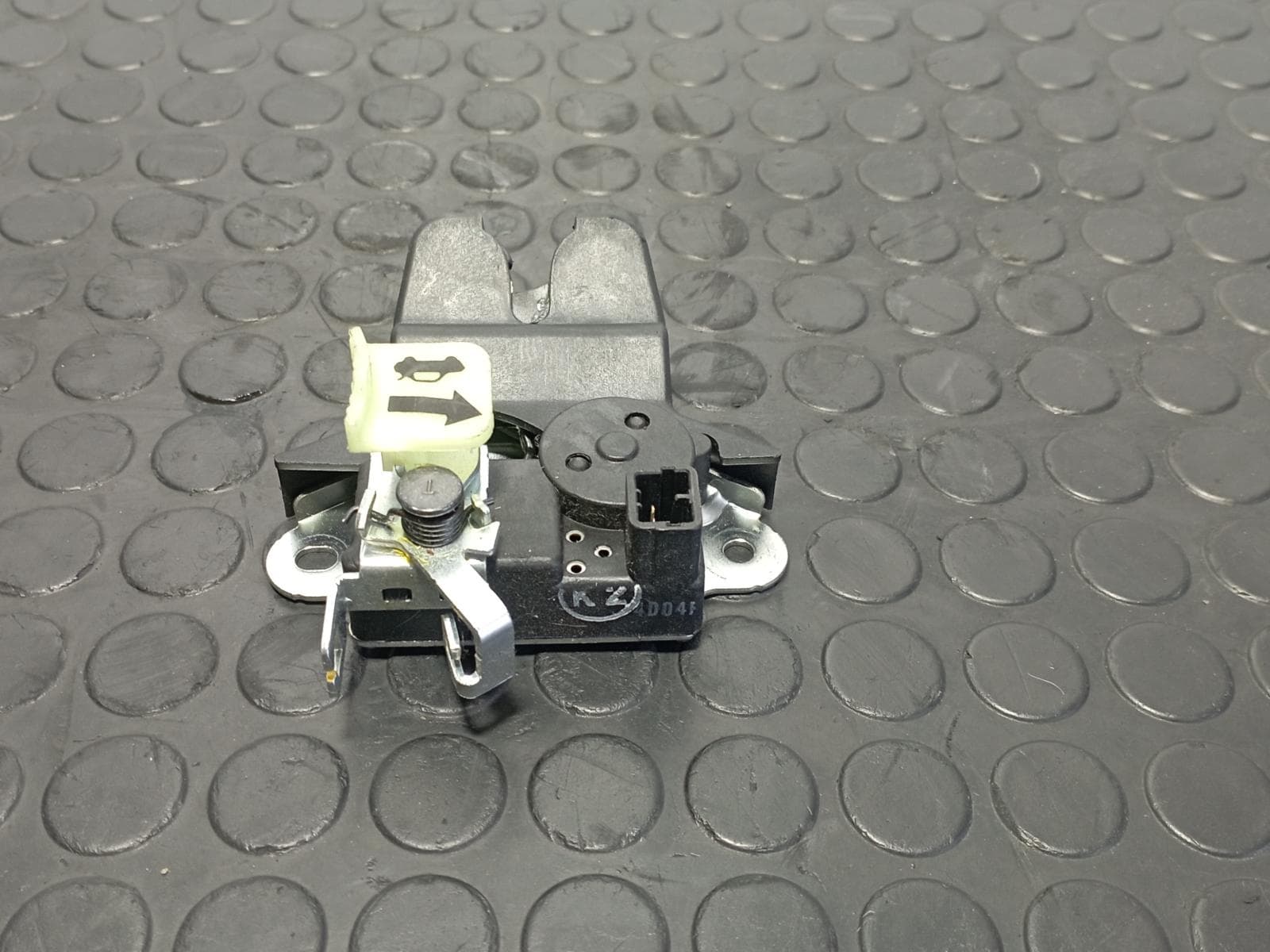 Recambio de CERRADURA MALETERO / PORTON para HYUNDAI I40 1.6 CRDI D4FD referencia OEM IAM 812302T001 - NEGRO 4