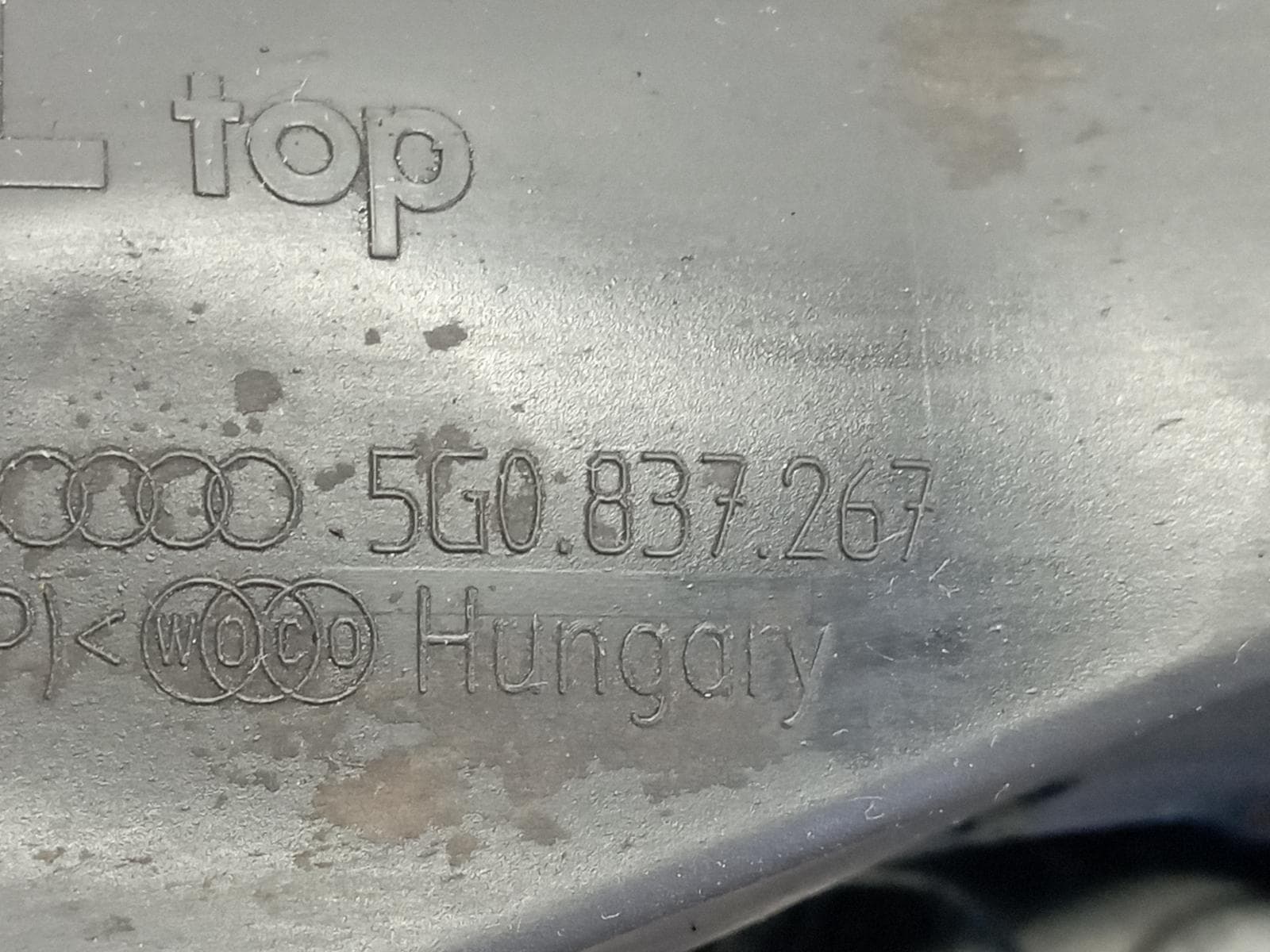 Recambio de RETENEDOR PUERTA IZQUIERDA  para VOLKSWAGEN GOLF VII LIM. 1.2 TSI CJZ referencia OEM IAM 5G0837267 - GRIS 3