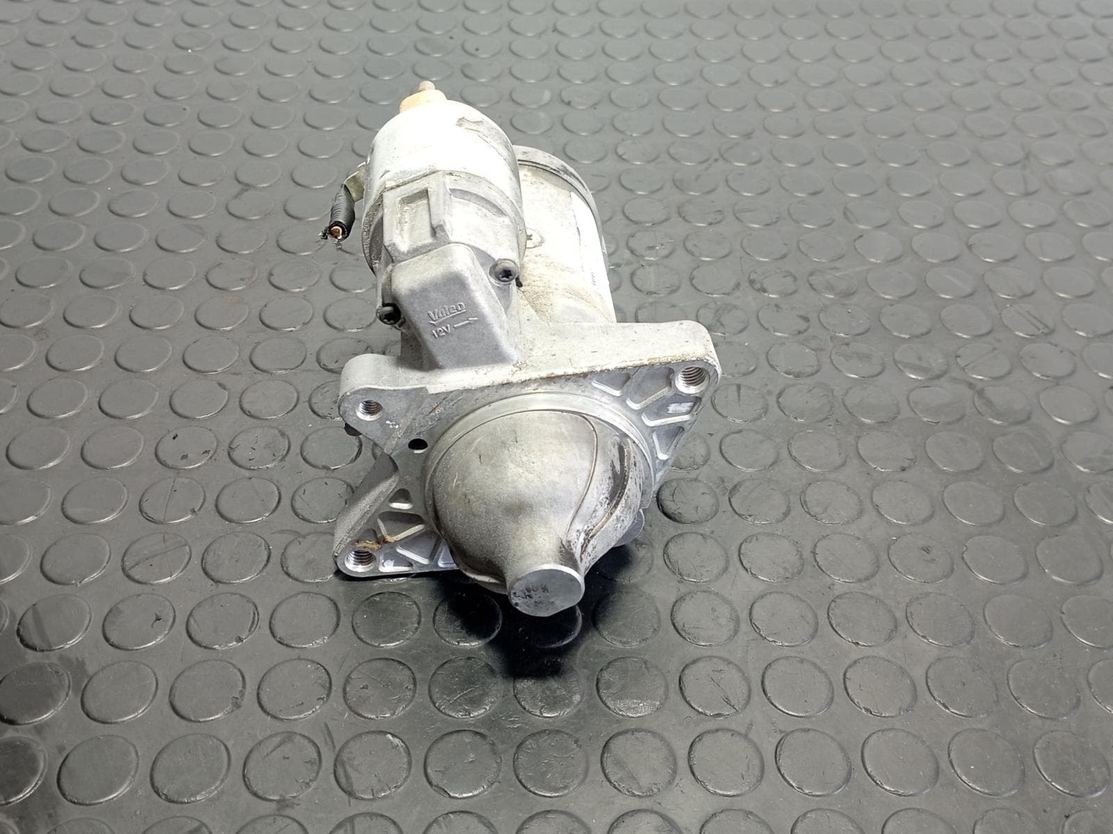 Recambio de MOTOR ARRANQUE para RENAULT LAGUNA GRANDTOUR III Dynamique M9RB8 referencia OEM IAM 233003172R - GRIS