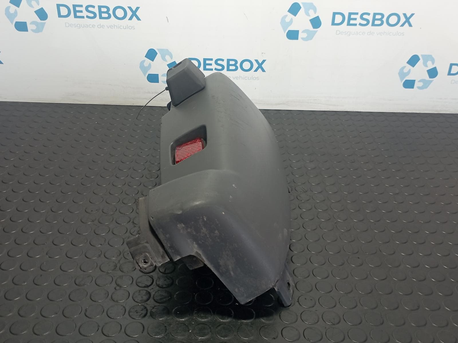 Recambio de PUNTERA PARAGOLPES TRASERA DERECHA para PEUGEOT BOXER CAJA CERR. TECHO ELEVADO (BAT.3450)(335)(2007 =>) HDi (335) 4H03 referencia OEM IAM 1305761070 - BLANCO 3