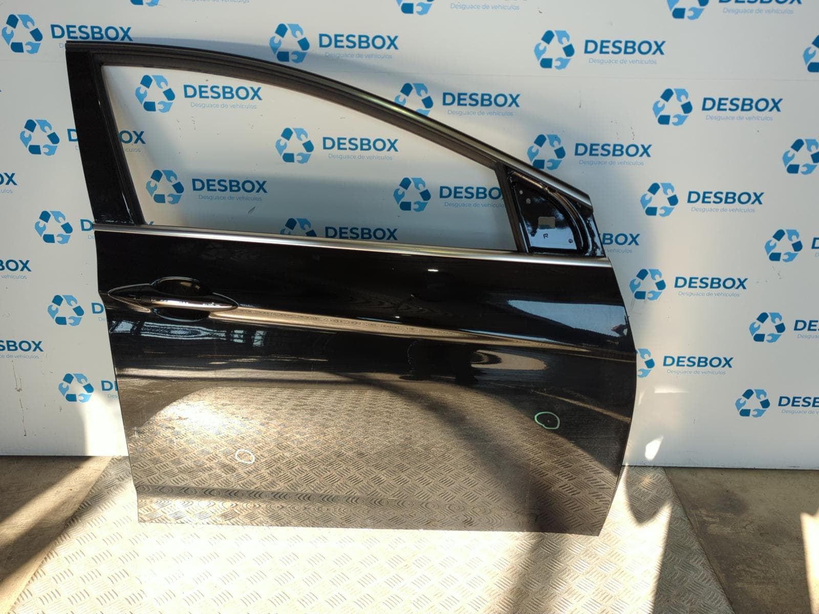 Recambio de PUERTA DELANTERA DERECHA para HYUNDAI I40 1.6 CRDI D4FD - NEGRO