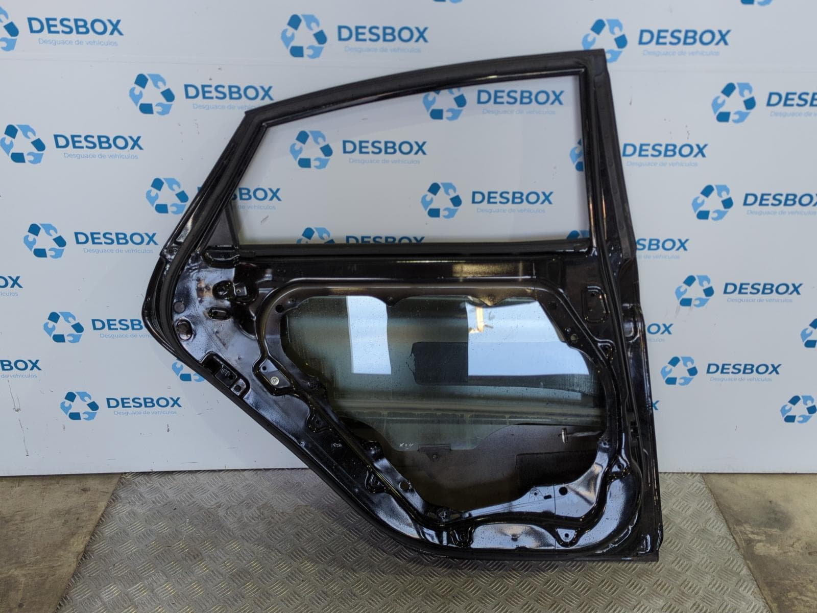 Recambio de PUERTA TRASERA IZQUIERDA para HYUNDAI I40 1.6 CRDI D4FD - NEGRO 5