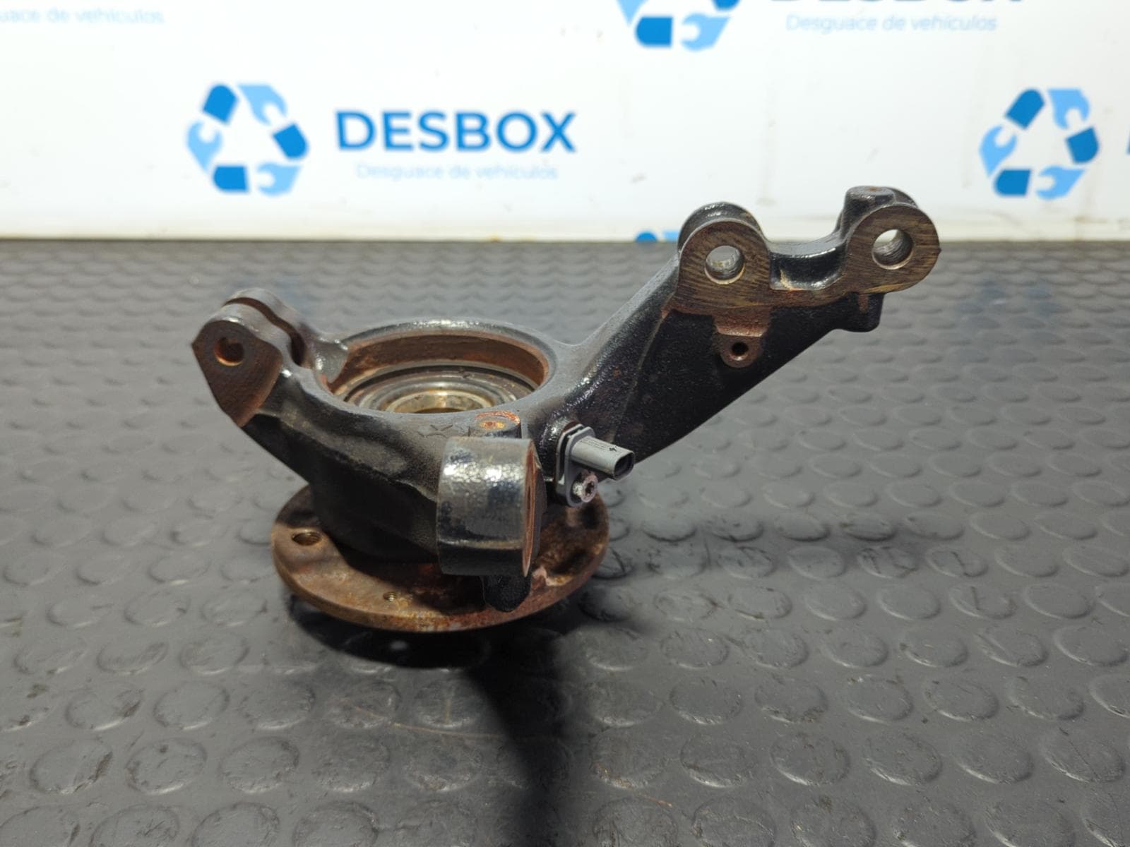 Recambio de MANGUETA DELANTERA DERECHA para PEUGEOT 2008 (--.2013->) 2008 ACTIVE PURETECH HN05 referencia OEM IAM P75 - BLANCO 2