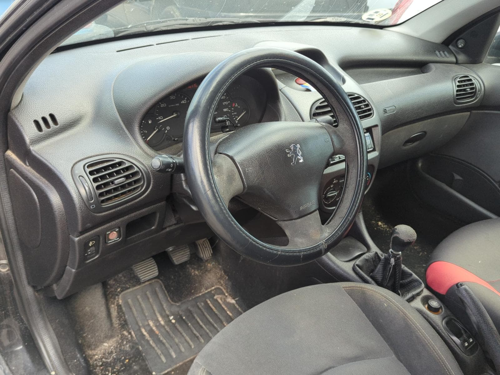 Recambio de ALETA DELANTERA DERECHA para PEUGEOT 206 BERLINA XR 8HX(DV4TD) - NEGRO 4